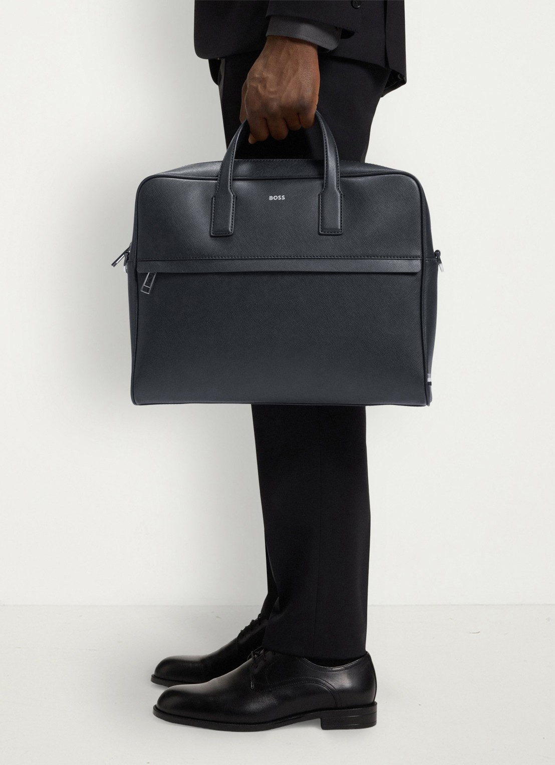 BOSS Zair businesstas van leer met 15 inch laptopvak - voorkant 6 zwart
