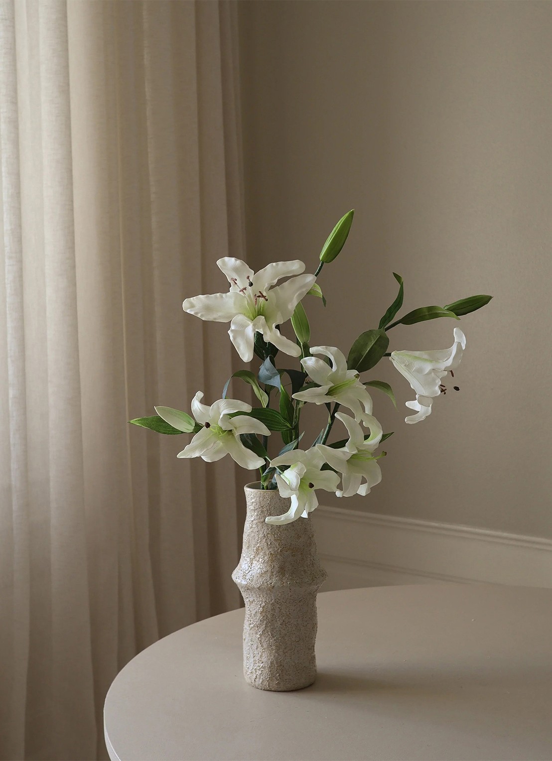 Botané Elegant Lily kunstboeket - voorkant 2 wit