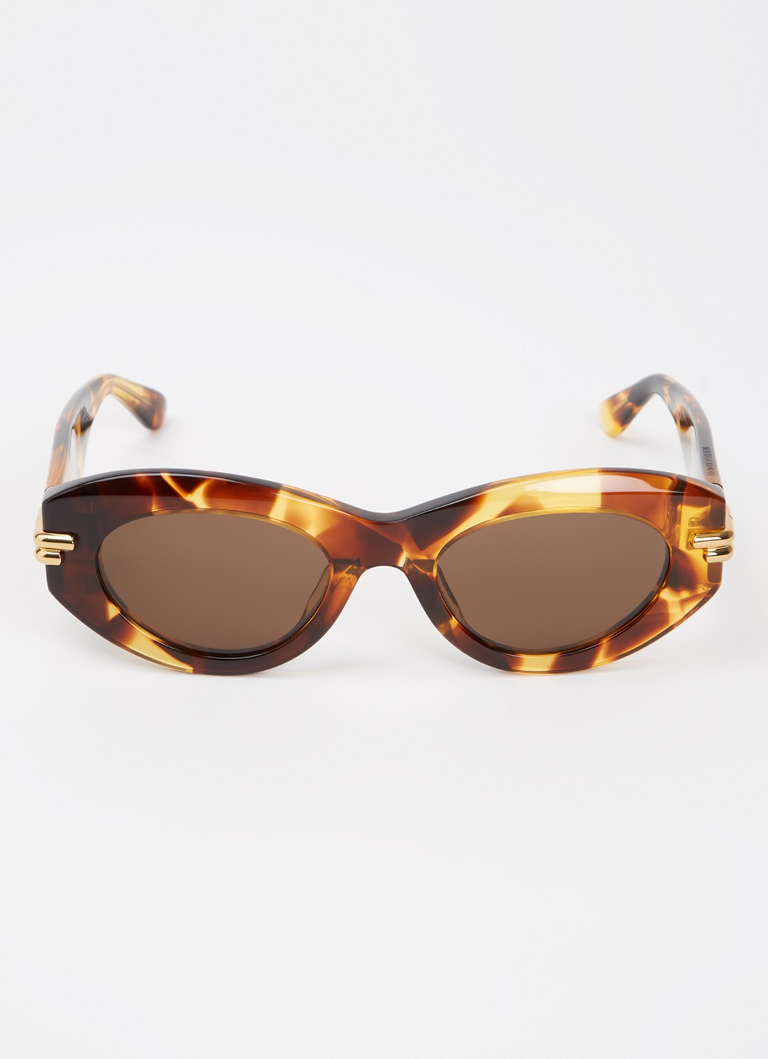 Bottega Veneta Cat Eye zonnebril BV1322S - detail cognac