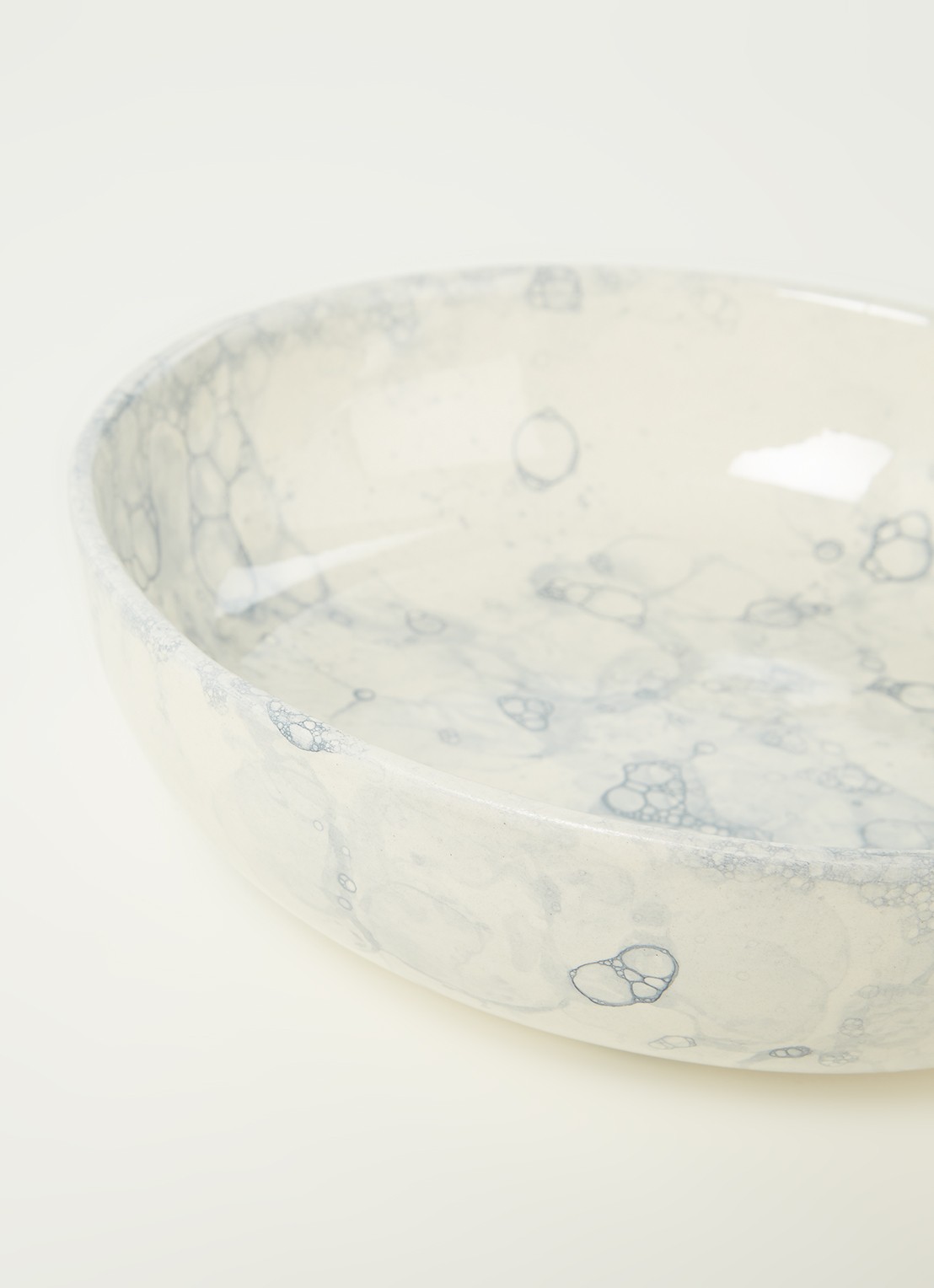 Bowls and Dishes Espuma schaal 23 cm  - detail grijs