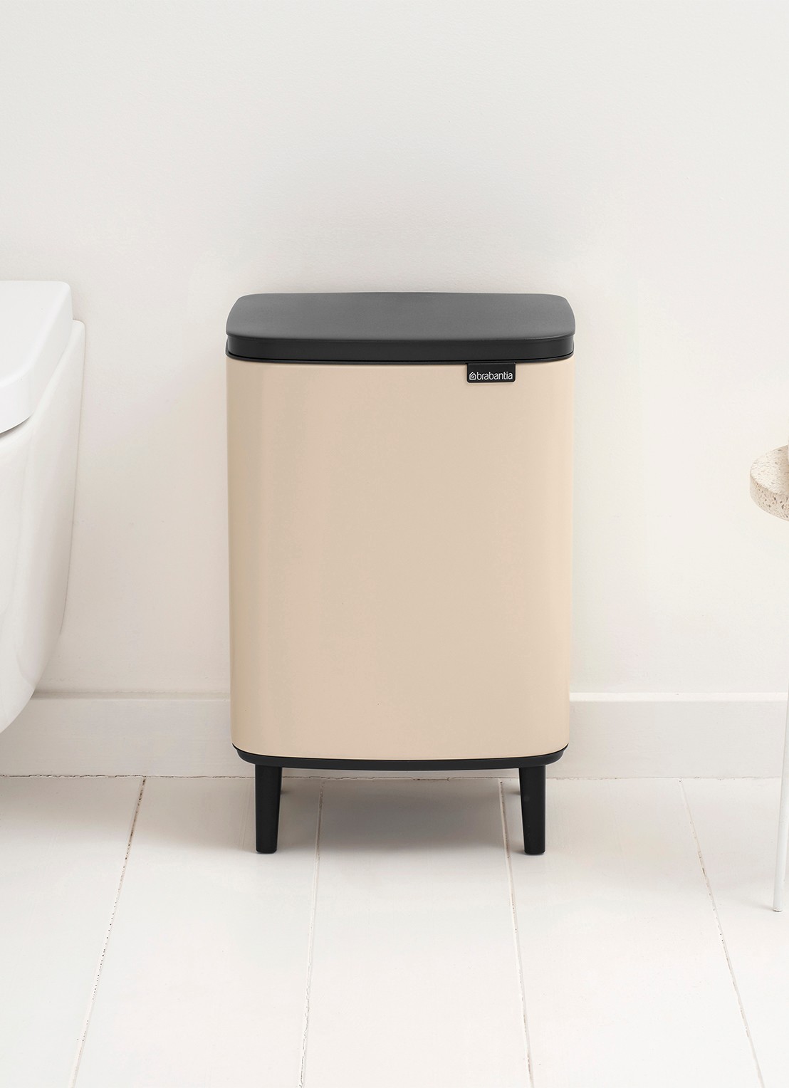 Brabantia Bo Hi prullenbak 12 liter - detail 8 beige