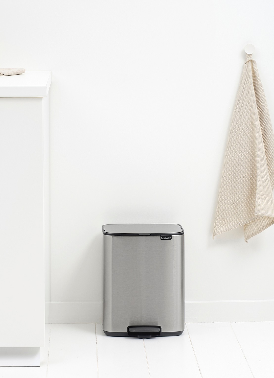 Brabantia Bo pedaalemmer 12 liter - detail 6 zilver