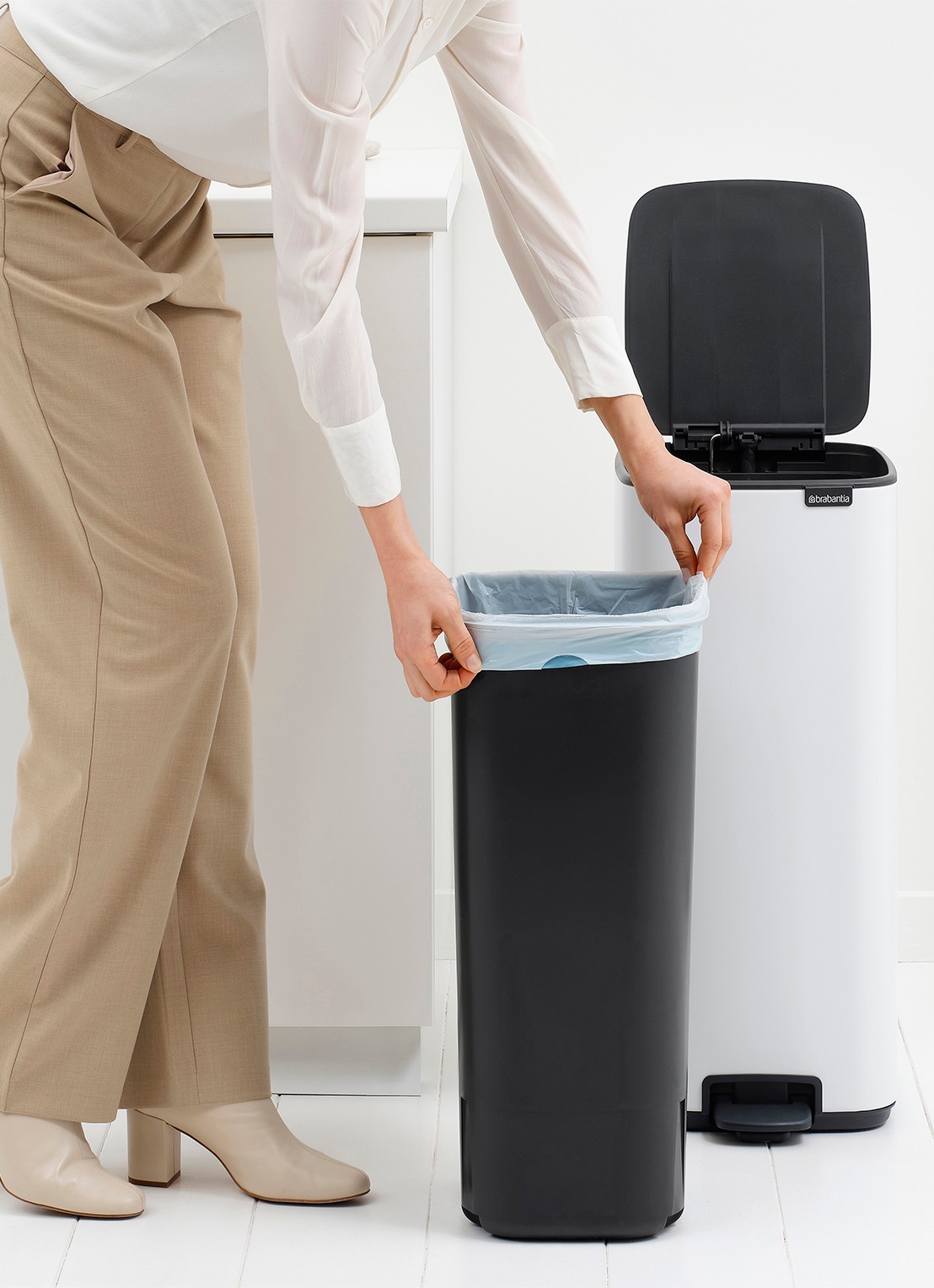 Brabantia Bo pedaalemmer 30 liter - detail 5 wit