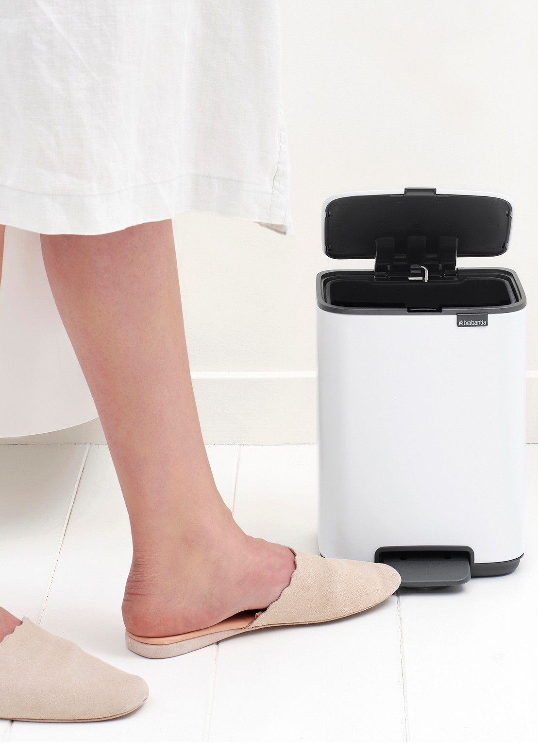 Brabantia Bo pedaalemmer 4 liter  - detail 6 wit