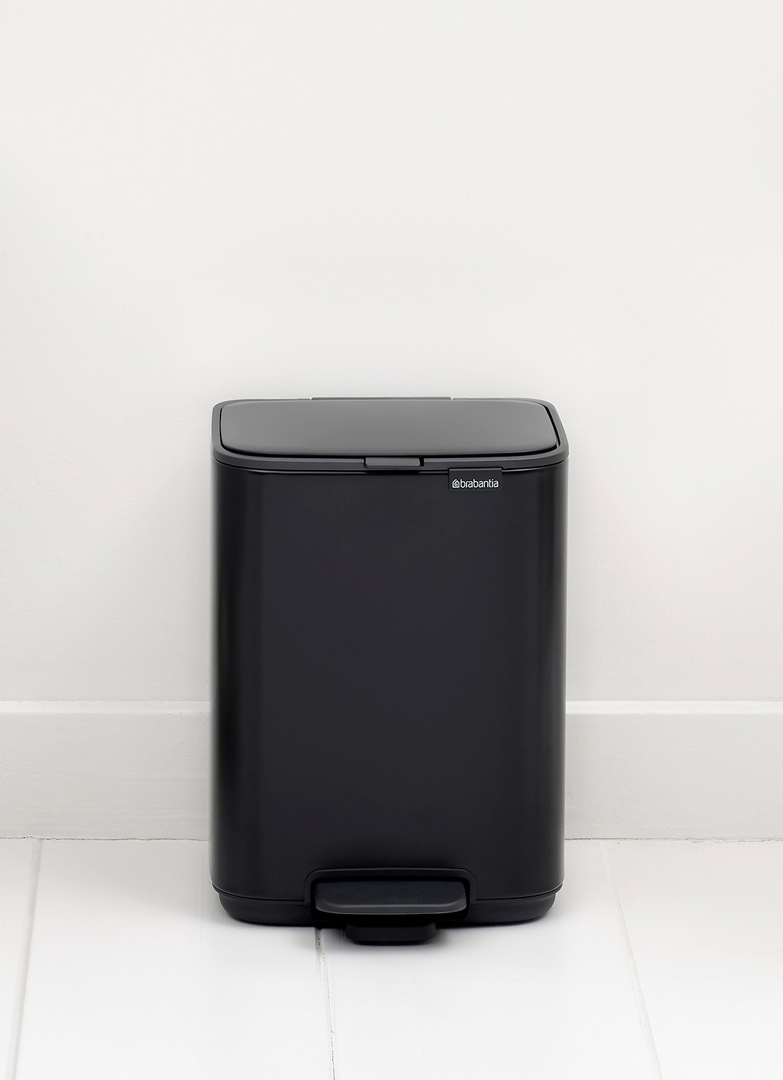 Brabantia Bo pedaalemmer 4 liter  - detail 6 zwart