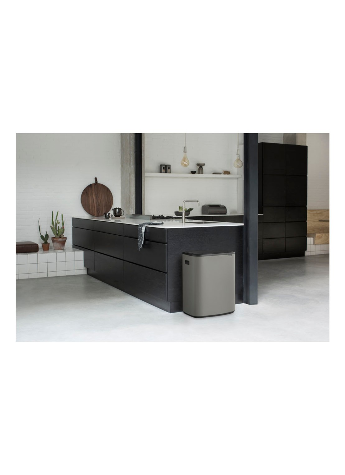 Brabantia Bo Touch Bin  duo prullenbak met deksel  2 x 30 liter - detail 7 grijs