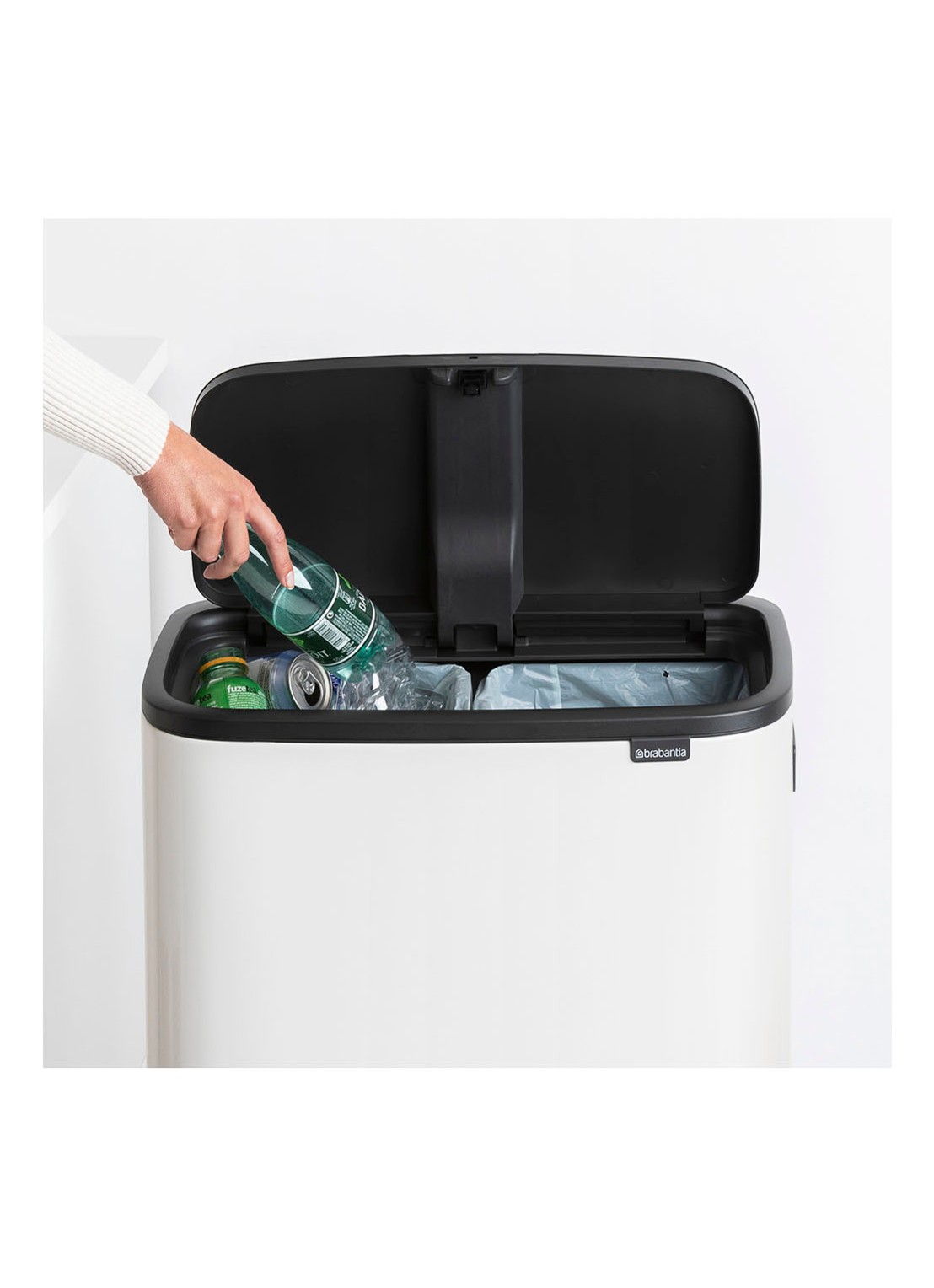 Brabantia Bo Touch Bin Hi  duo prullenbak met deksel op pootjes 2 x 30 liter - detail 4 wit