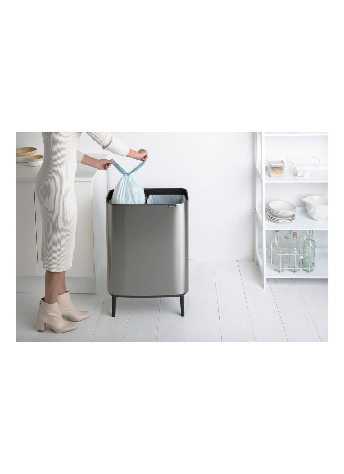 Brabantia Bo Touch Bin Hi  duo prullenbak met deksel op pootjes 2 x 30 liter - detail 4 zilver