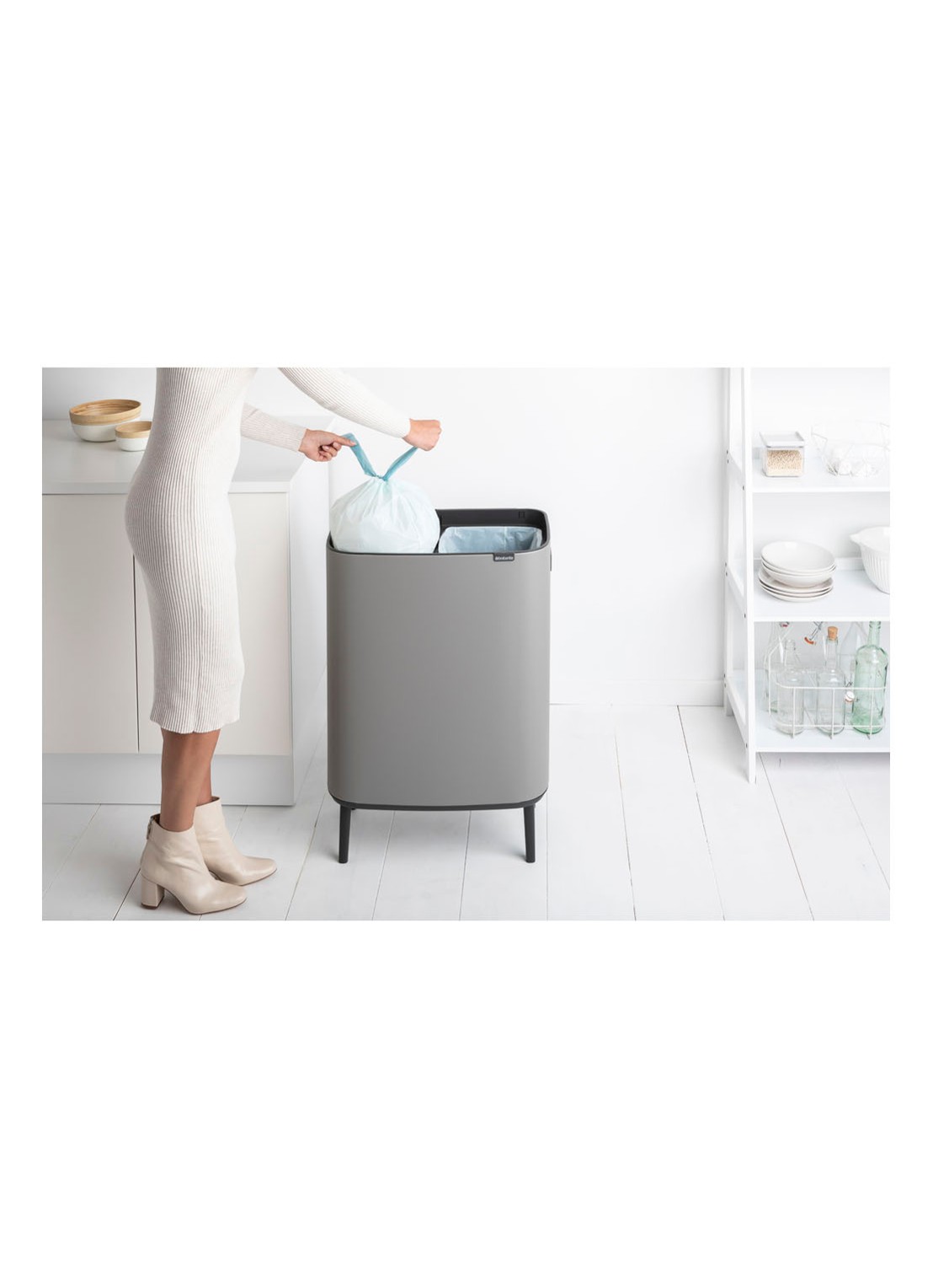Brabantia Bo Touch Bin Hi  duo prullenbak met deksel op pootjes 2 x 30 liter - detail 4 grijs