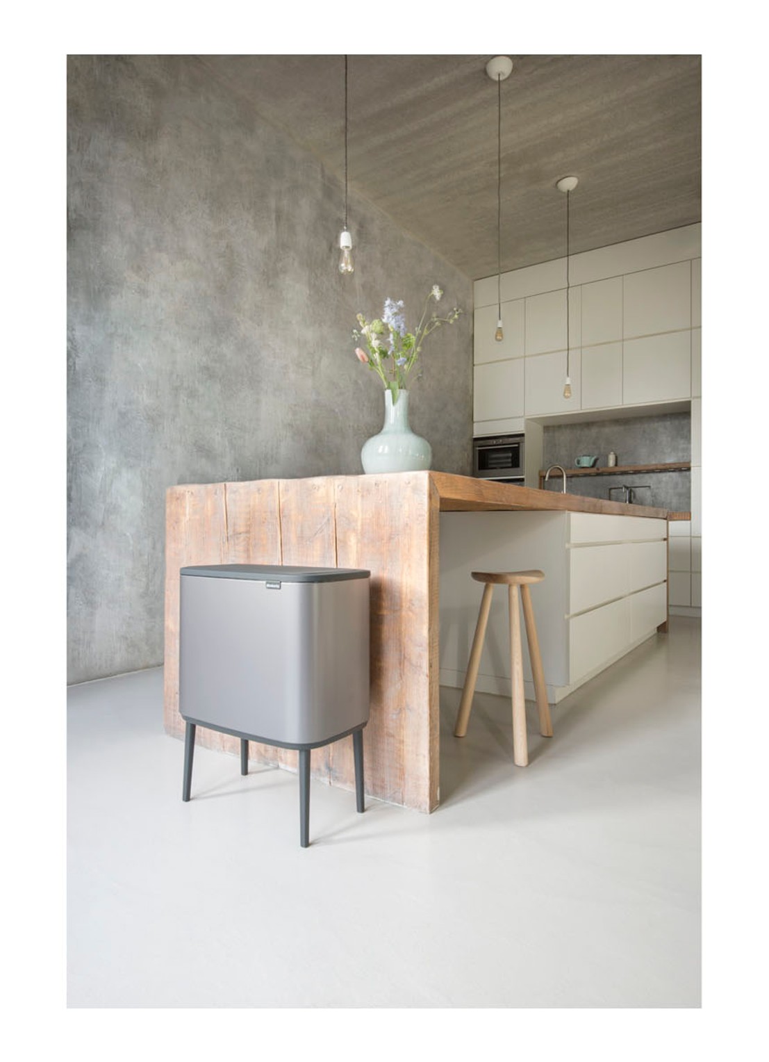 Brabantia Bo Touch Bin recyling duo prullenbak met deksel op pootjes 11 + 23 liter - detail 6 middengrijs