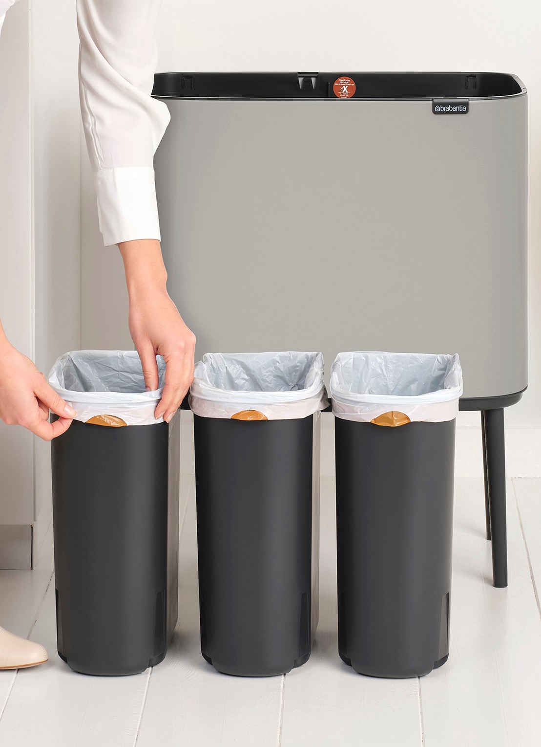 Brabantia Bo Touch prullenbak 3 x 11 liter - detail 6 middengrijs