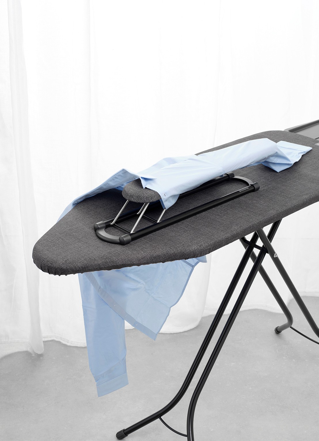 Brabantia Mouwplank 60 x 10 cm - voorkant 7 zwart
