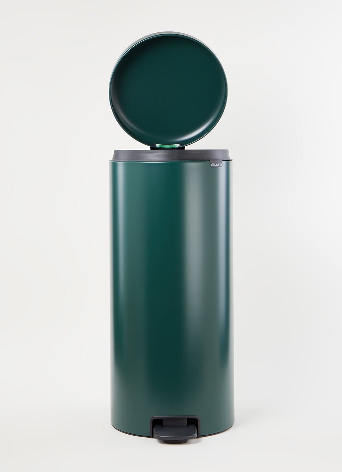 Brabantia NewIcon pedaalemmer 30 liter - voorkant 2 donkergroen