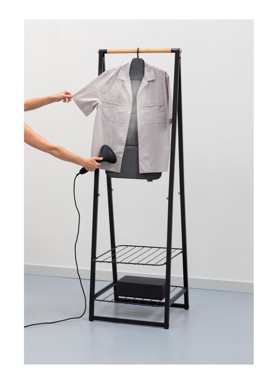 Brabantia Refresh & Steam opvouwbaar kledingstoombord 91,5 x 41 cm - detail 4 zwart
