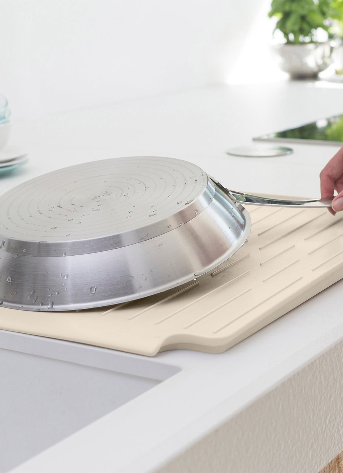 Brabantia SinkSide afdruiprek met lekbak en bestekhouder - detail 4 beige
