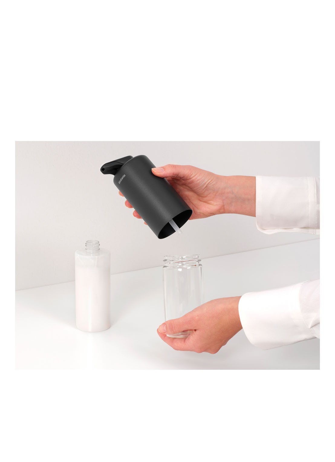 Brabantia SinkStyle zeepdispenser 200 ml  - detail 4 middengrijs