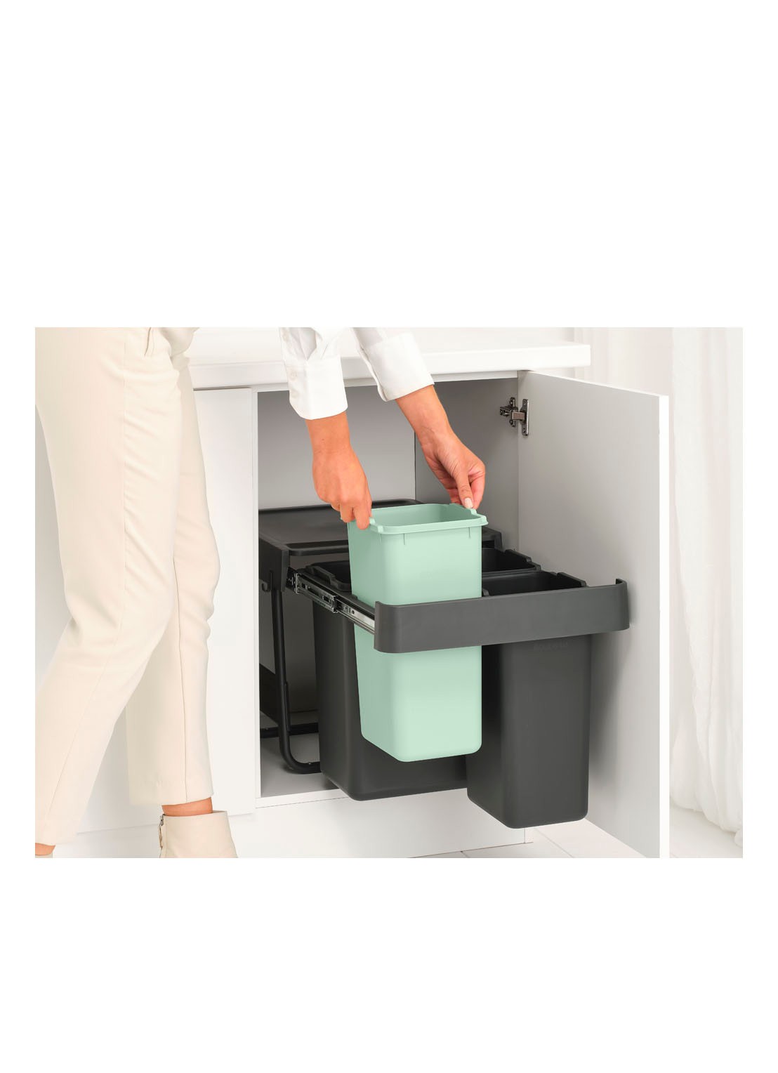 Brabantia Sort & Go inbouw prullenbak 10 + 10 + 20 liter - detail 4 multicolor