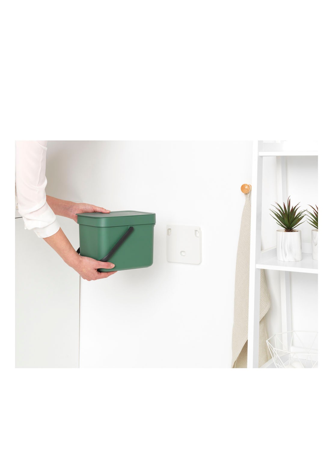 Brabantia Sort & Go prullenbak 6 liter - detail 4 olijfgroen