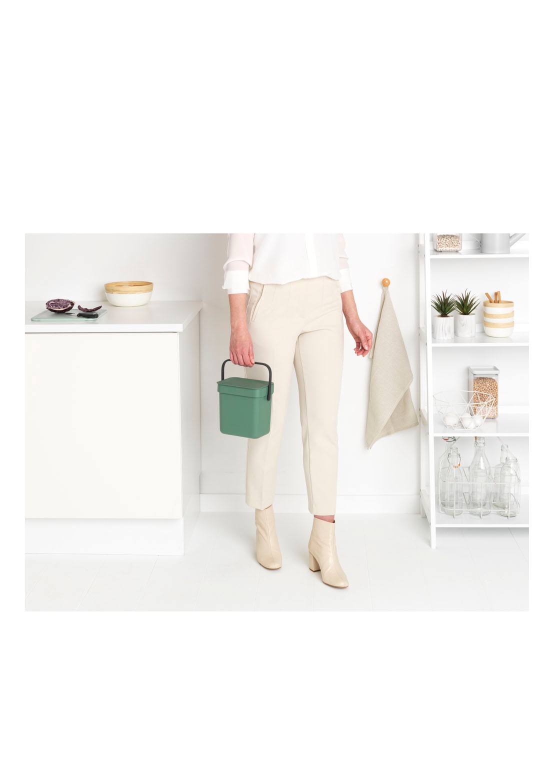 Brabantia Sort & Go prullenbak met hengsel 3 liter - detail 3 olijfgroen