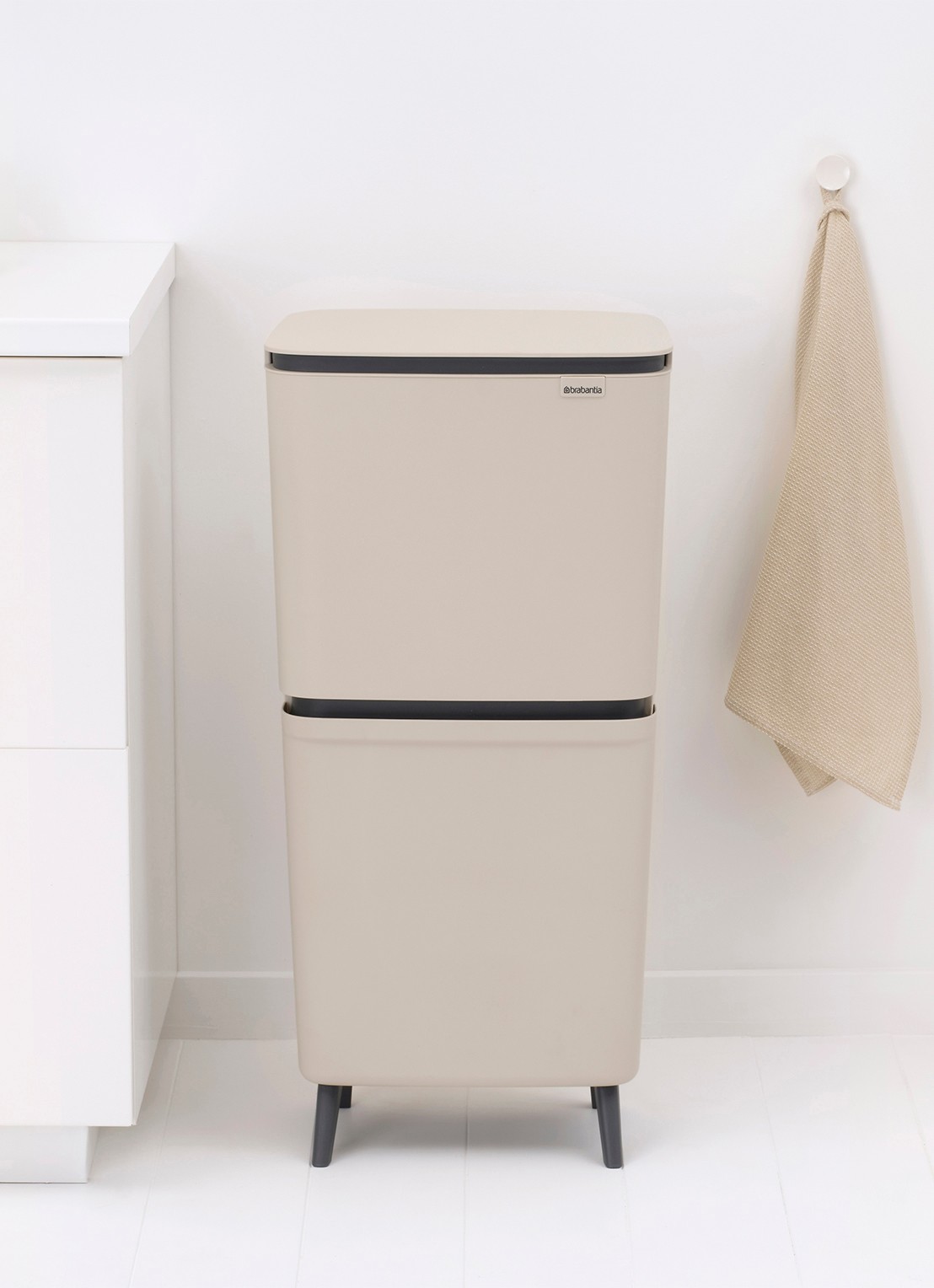 Brabantia SortUp prullenbak met deksel 25+10+10 liter - detail 8 beige