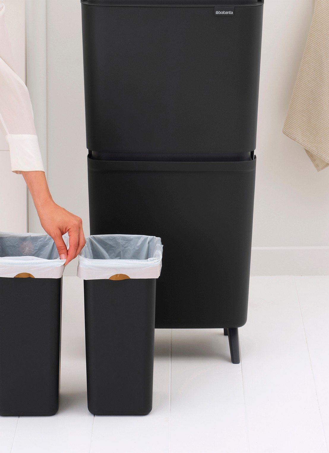Brabantia SortUp prullenbak met deksel 45 liter - detail 7 antraciet