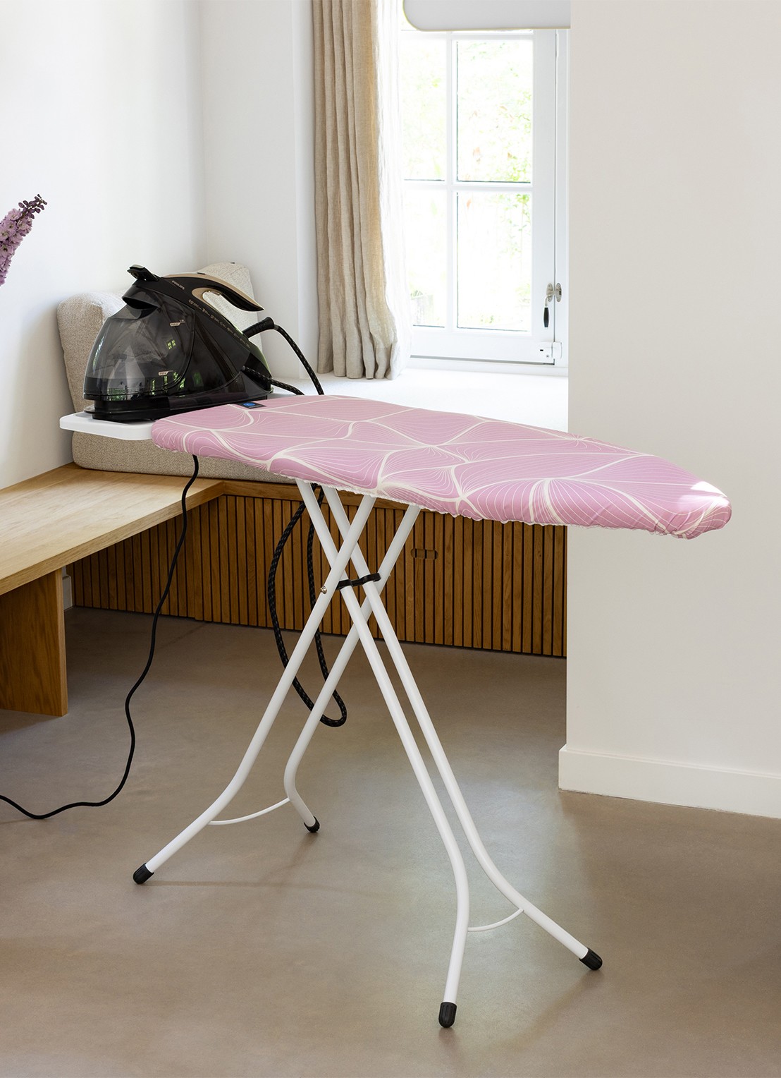 Brabantia Strijkplank C met stoomunithouder 124 x 45 cm - detail wit