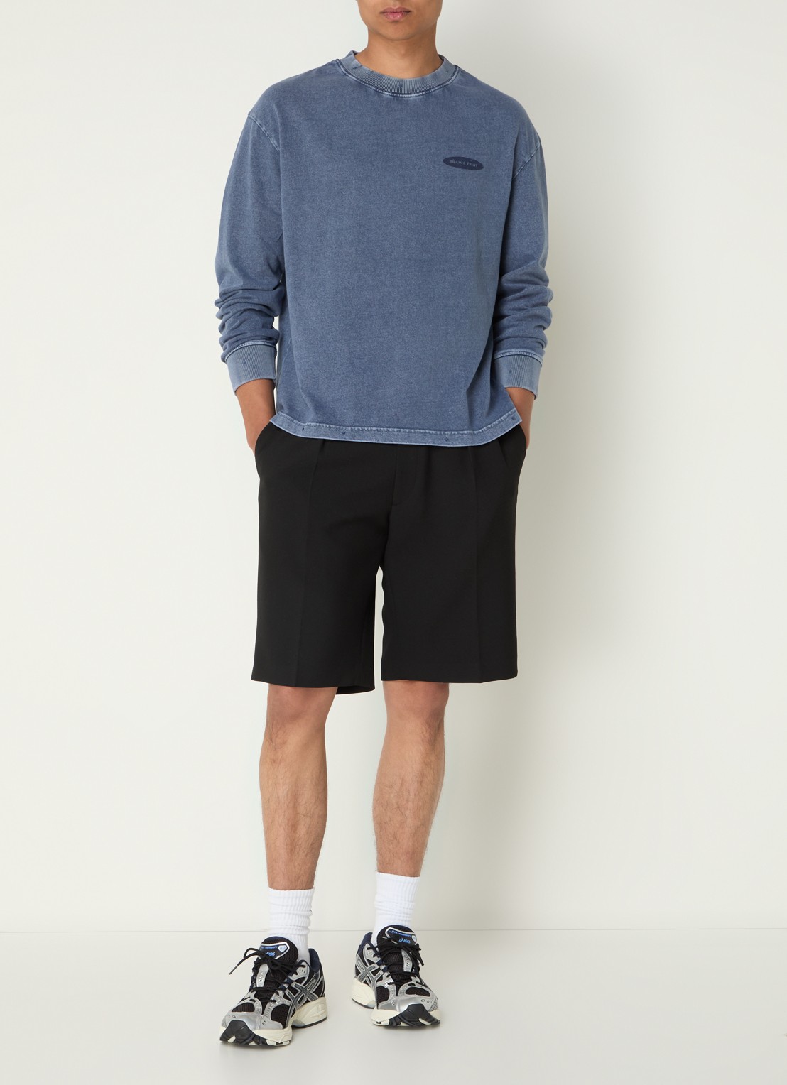 Bram's Fruit F*ck off sweater met logo- en backprint - voorkant 2 indigo