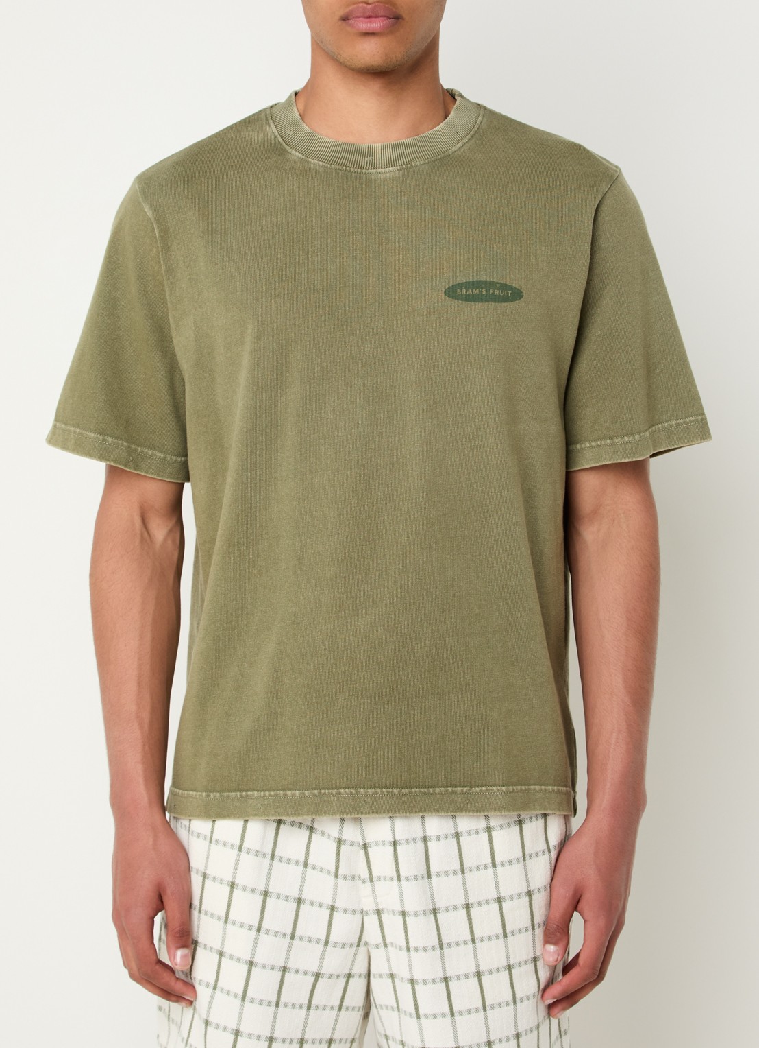 Bram's Fruit F*ck Off T-shirt met logo- en backprint - achterkant 4 olijfgroen