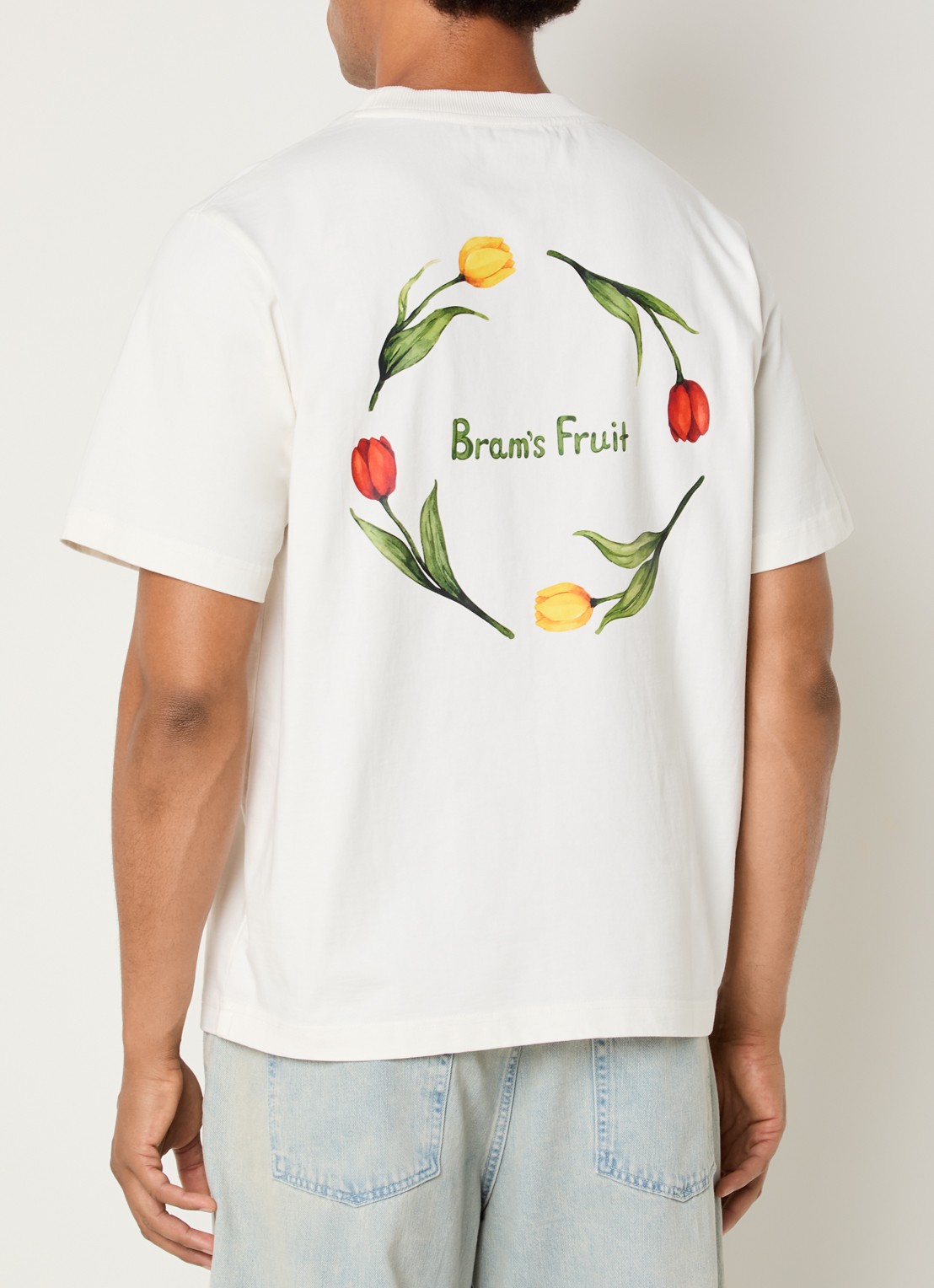 Bram's Fruit Flora 2.0 T-shirt met logo- en backprint - detail gebroken wit