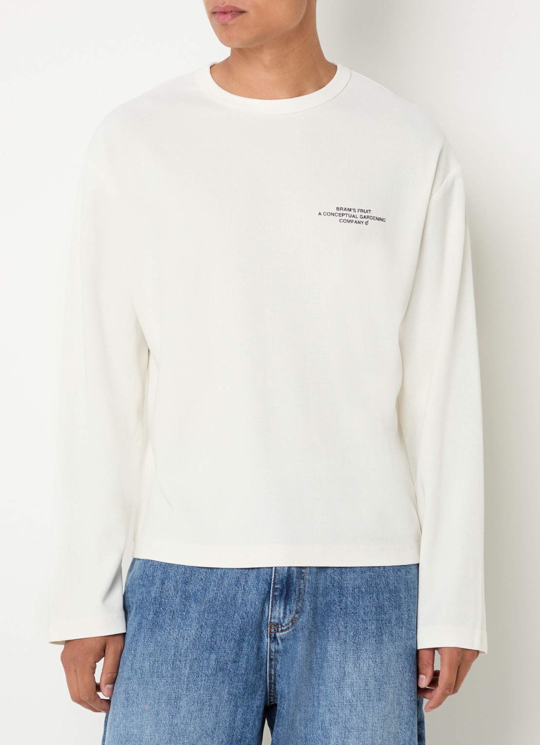 Bram's Fruit Longsleeve met logo- en backprint - achterkant 2 gebroken wit