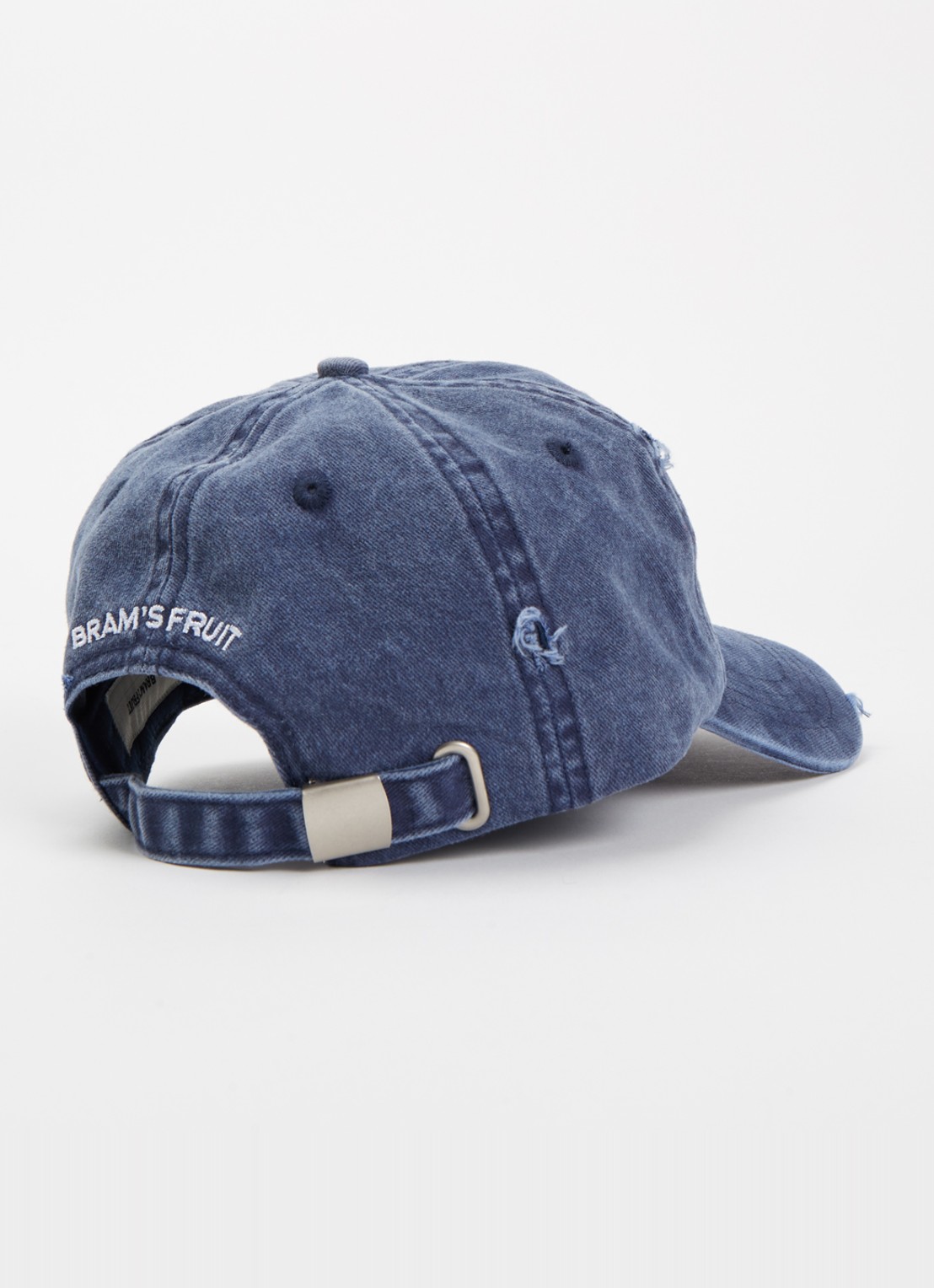 Bram's Fruit Pet met logoborduring - detail donkerblauw