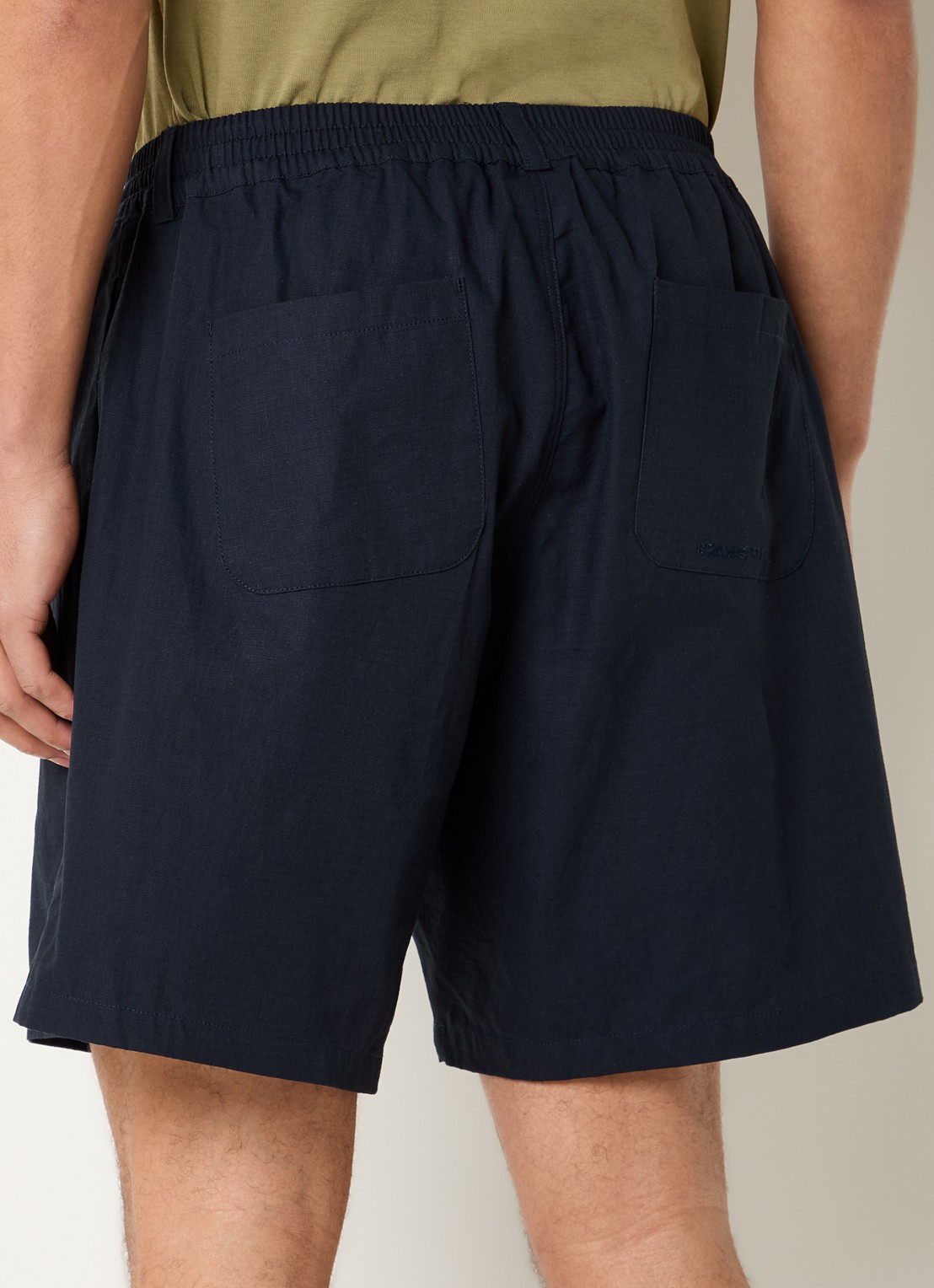 Bram's Fruit Ribstop straight fit korte broek met steekzakken en logo - achterkant donkerblauw