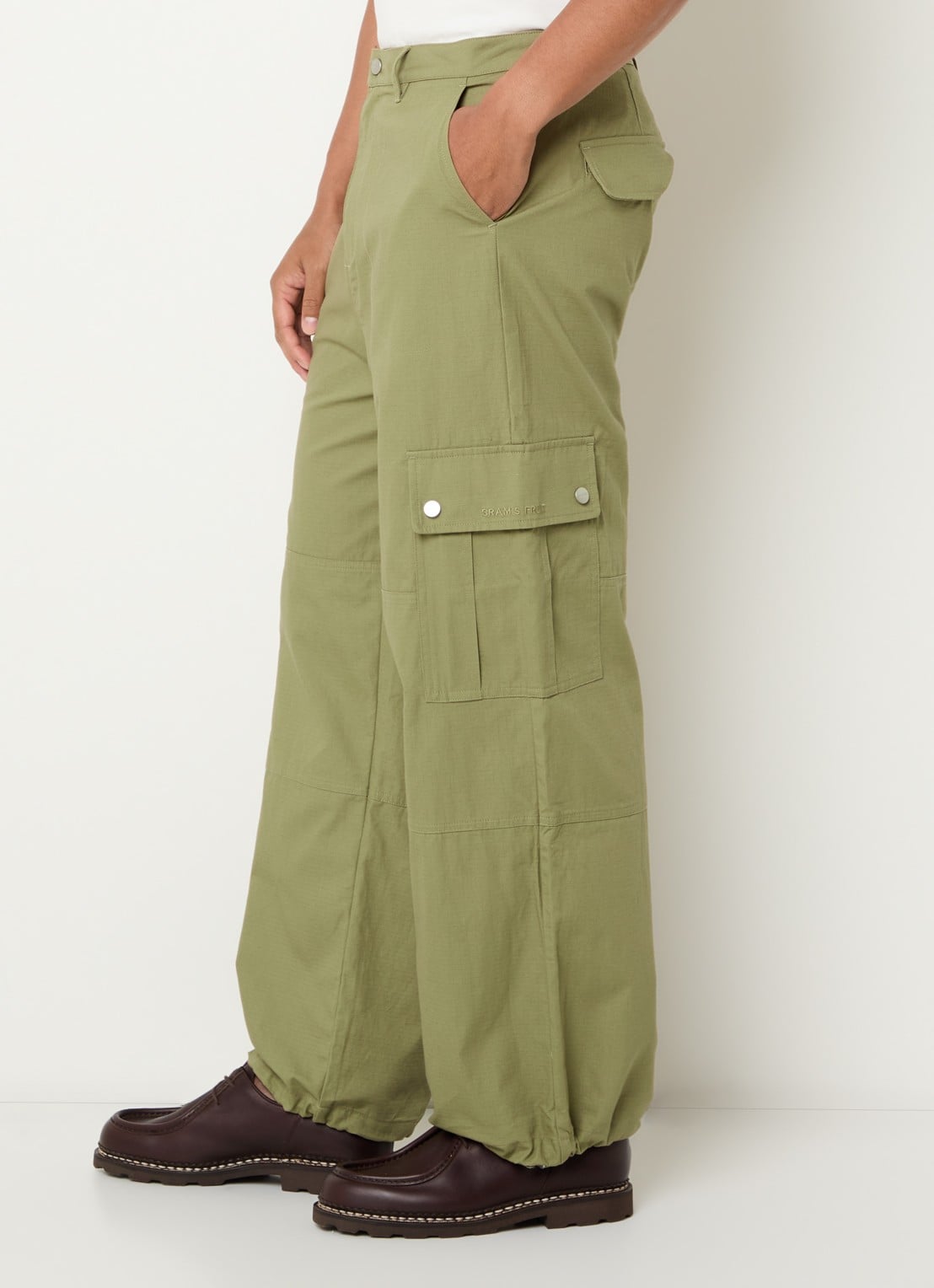 Bram's Fruit Ripstop wide fit broek met steekzakken - detail 2 mosgroen