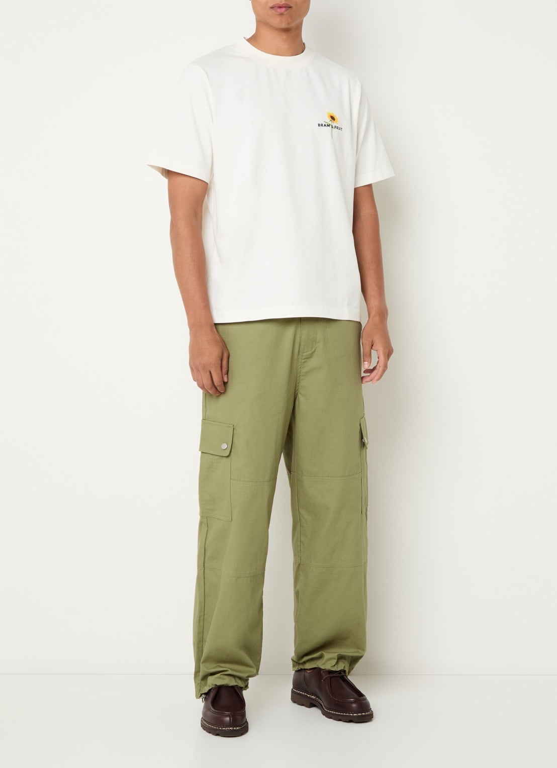 Bram's Fruit Ripstop wide fit broek met steekzakken - voorkant 5 mosgroen