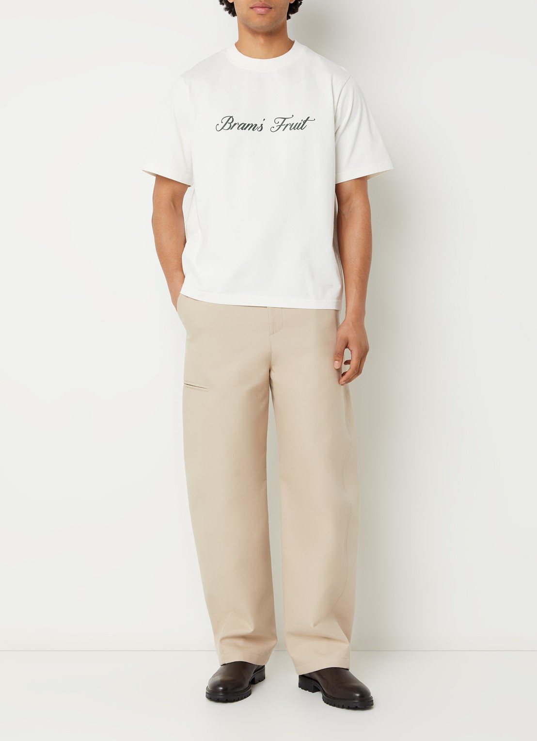Bram's Fruit Script T-shirt met logo - voorkant 2 wit