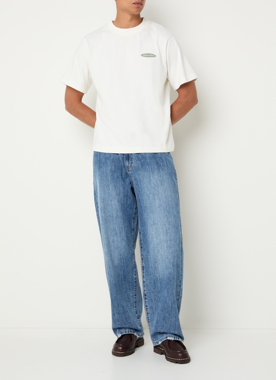 Bram's Fruit Wide fit jeans met medium wassing - voorkant 3 indigo