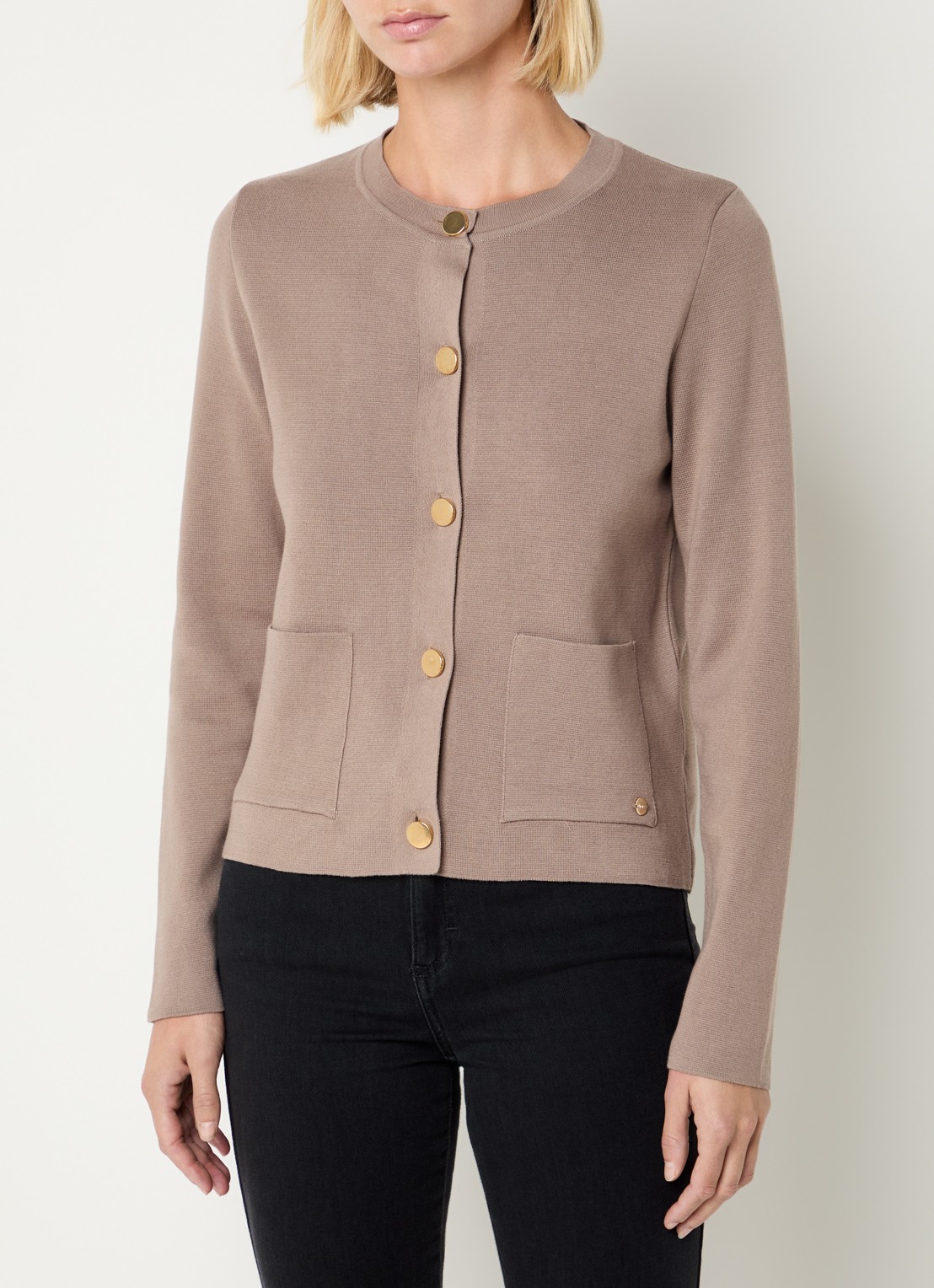 BRAX Ann fijngebreid vest met steekzakken - detail taupe