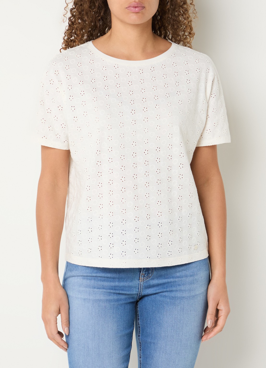 BRAX Caelen T-shirt met broderie - detail 3 wit