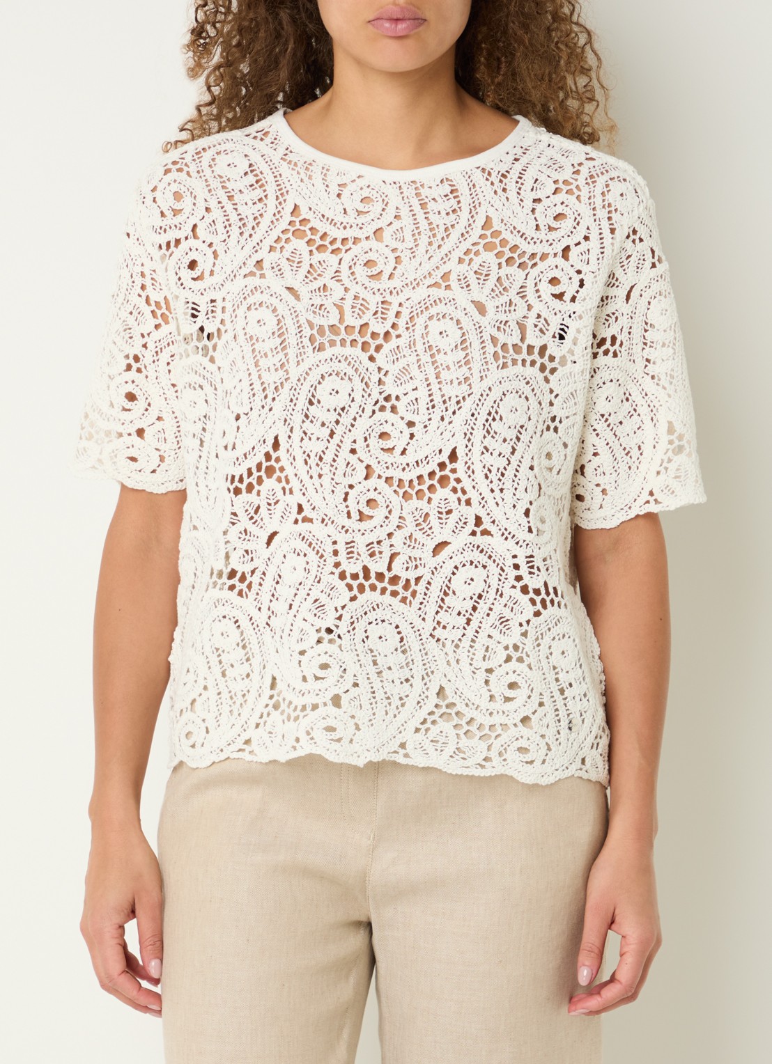 BRAX Cara fijngebreide top van crochet - detail gebroken wit