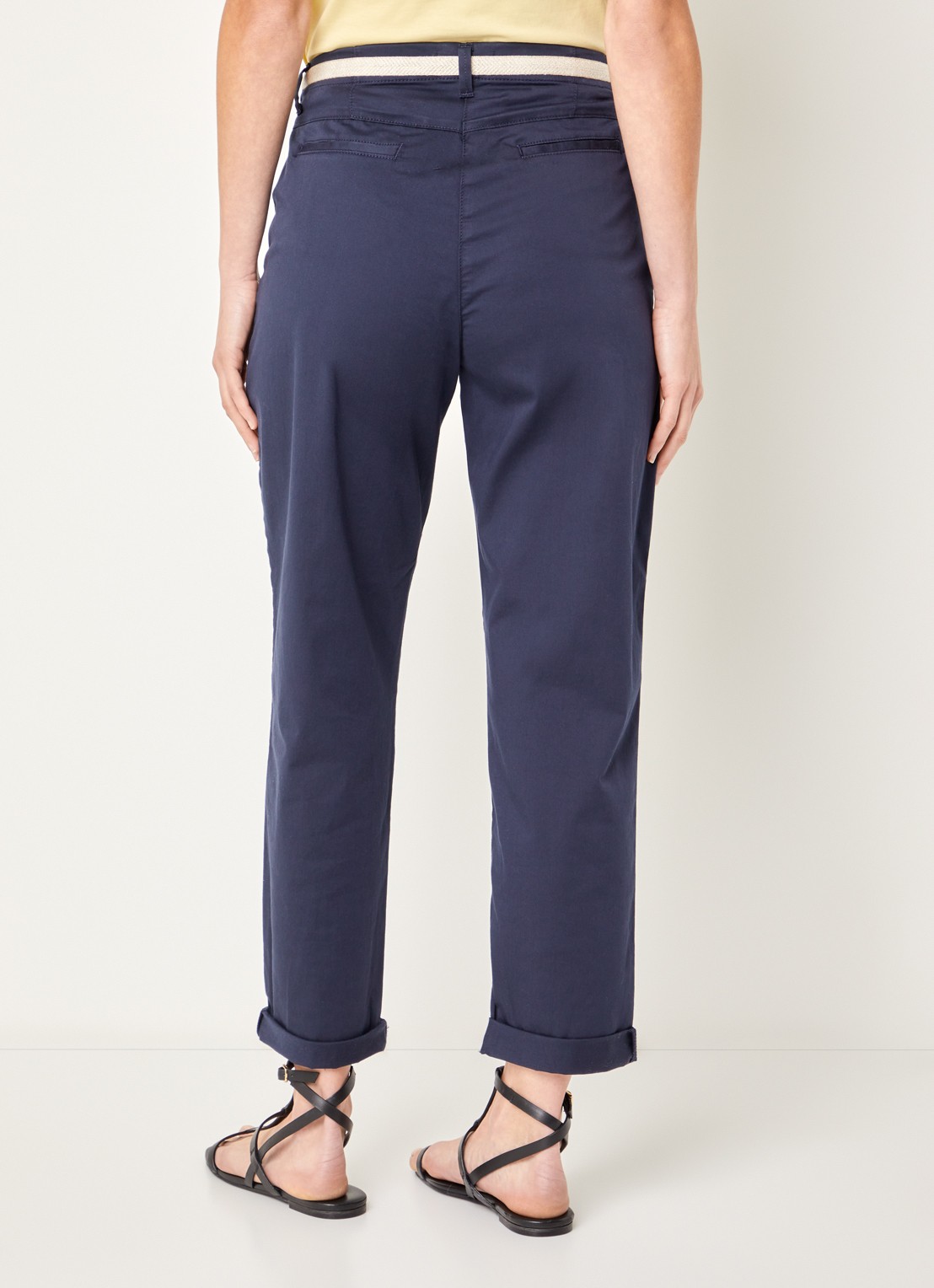 BRAX Carrie high waist straight fit broek met steekzakken - achterkant 2 donkerblauw