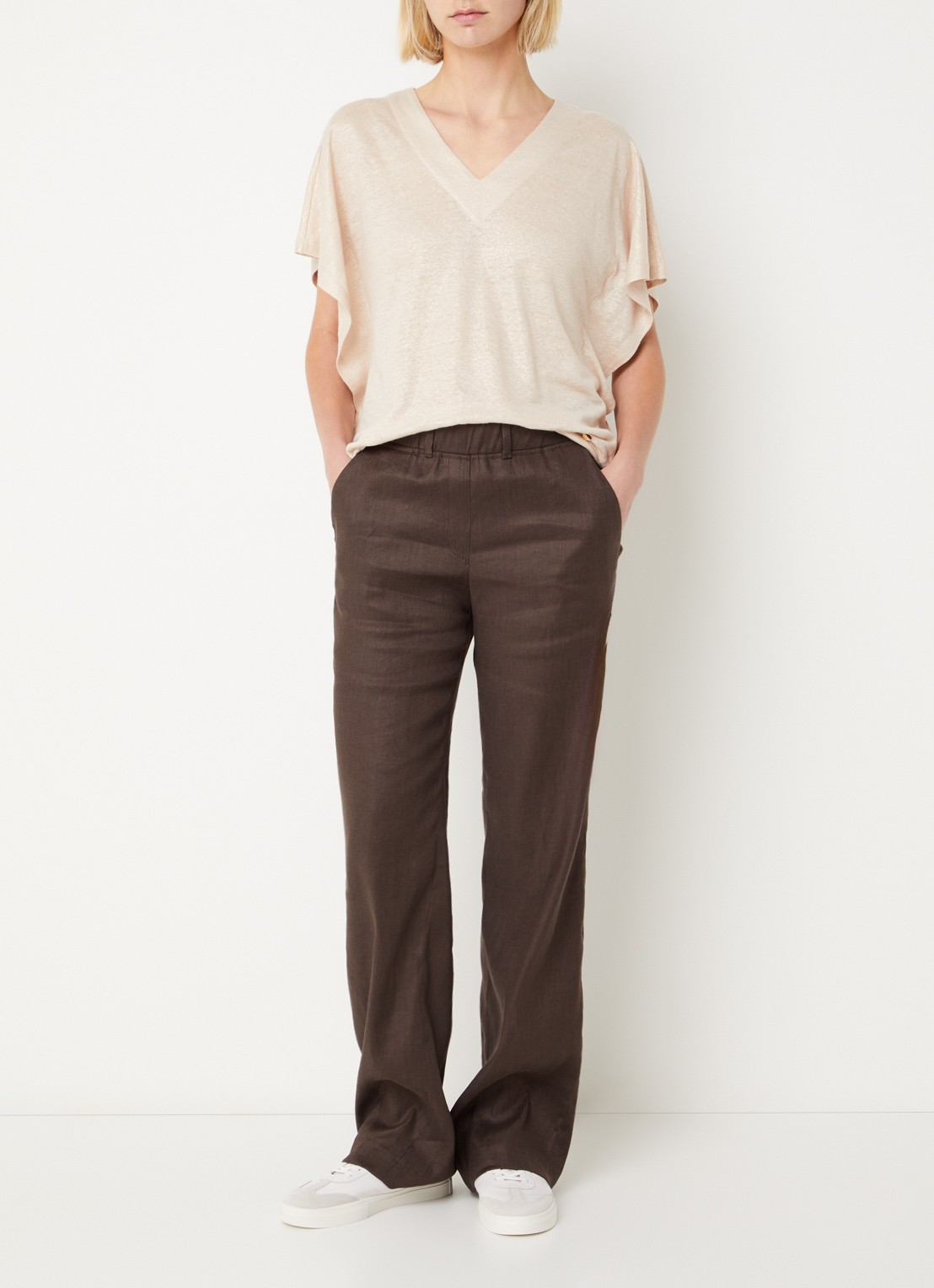 BRAX High waist loose fit broek in linnenblend met steekzakken - voorkant 4 donkerbruin