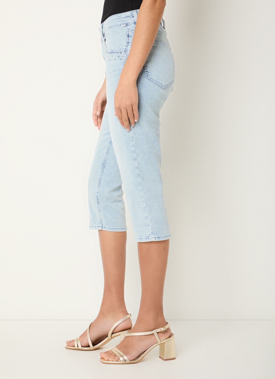 BRAX High waist slim fit capri broek met steekzakken - detail 2 lichtblauw