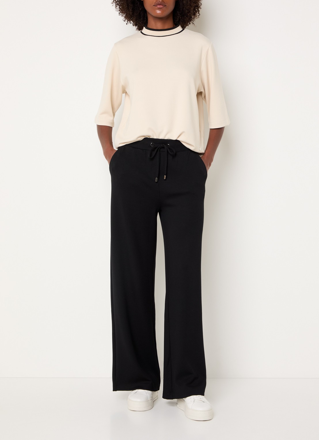 BRAX High waist wide leg joggingbroek met steekzakken  - voorkant 4 zwart