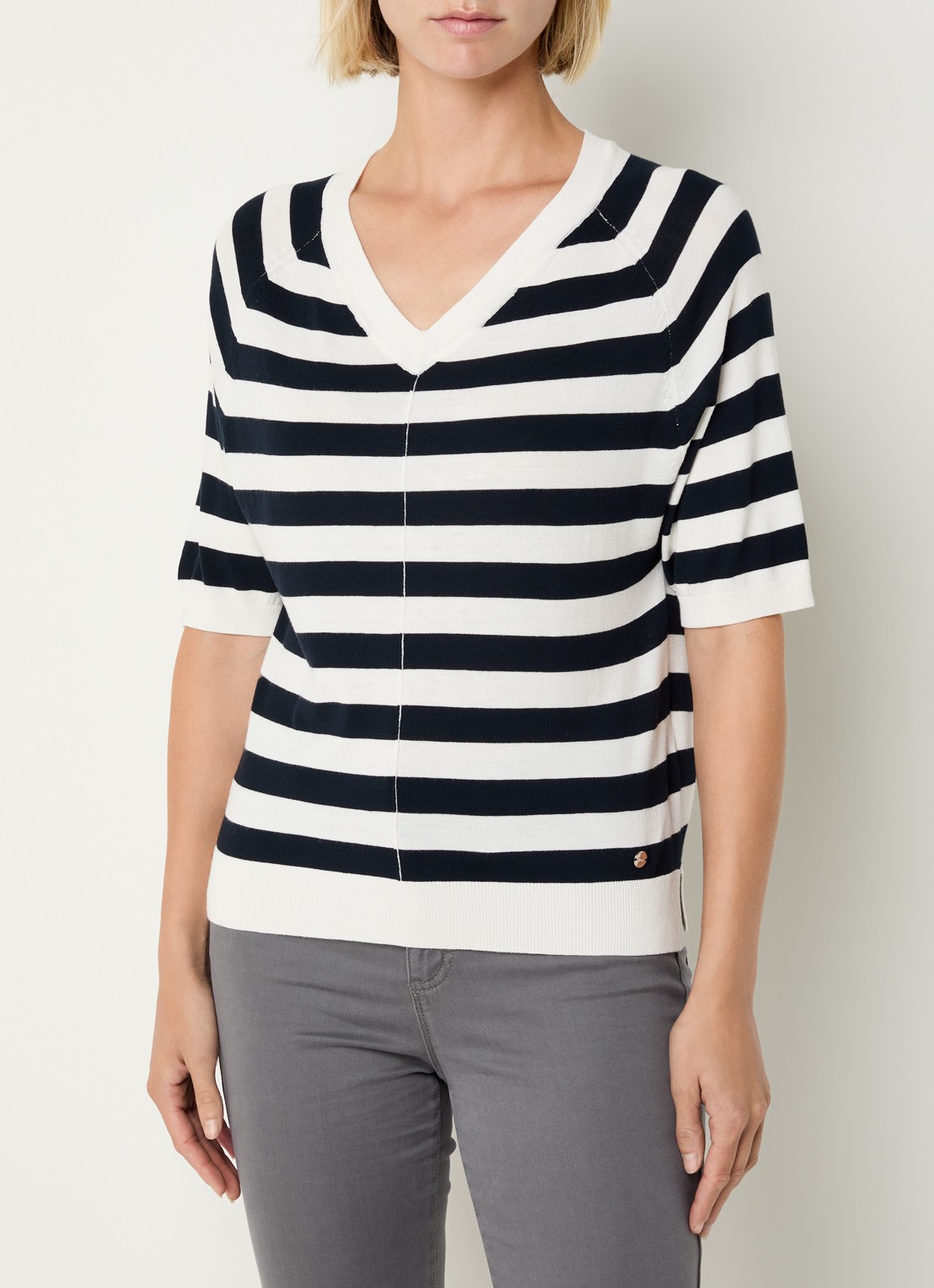 BRAX Lesley fijngebreide top met streepprint - detail 4 donkerblauw