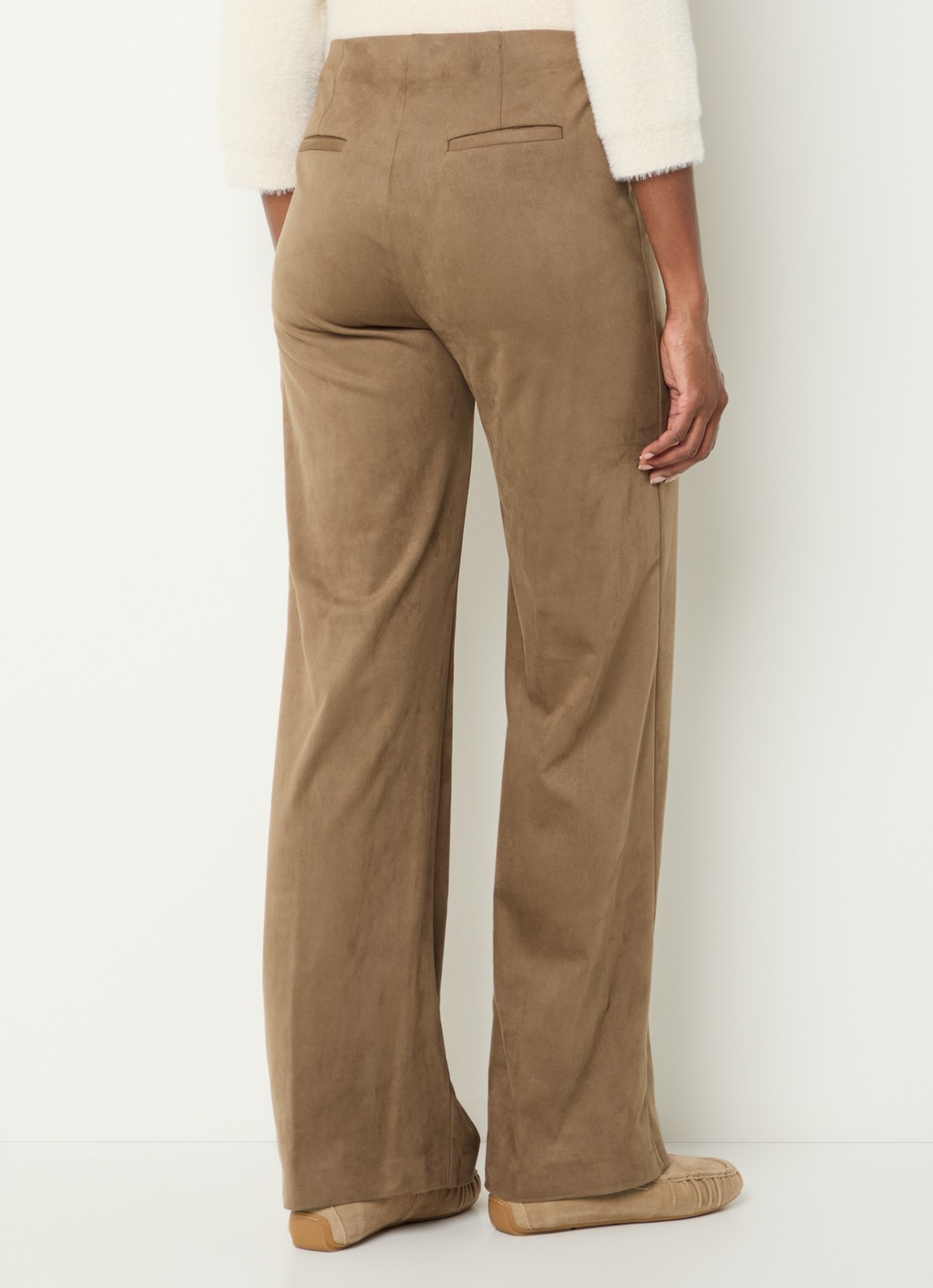 BRAX Lillyth high waist straight fit broek van imitatiesuède - achterkant 4 camel