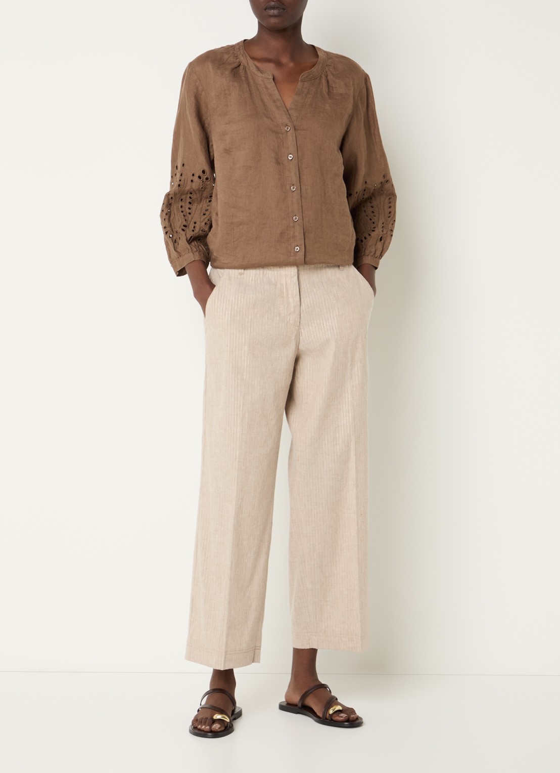 BRAX Main high waist straight fit pantalon in linnenblend met streepprint - voorkant 4 creme