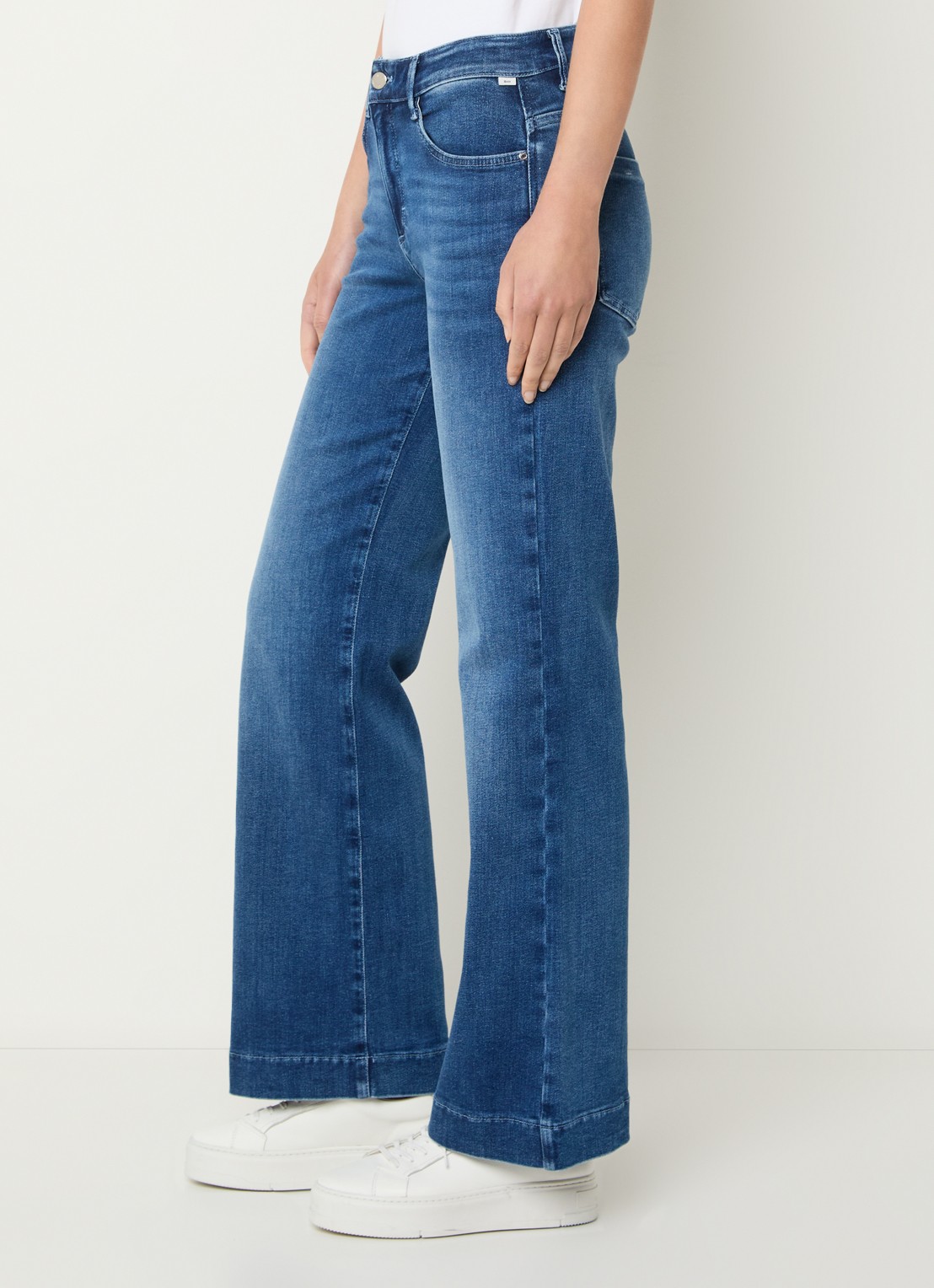 BRAX Maine high waist flared jeans met steekzakken - detail 5 lichtblauw
