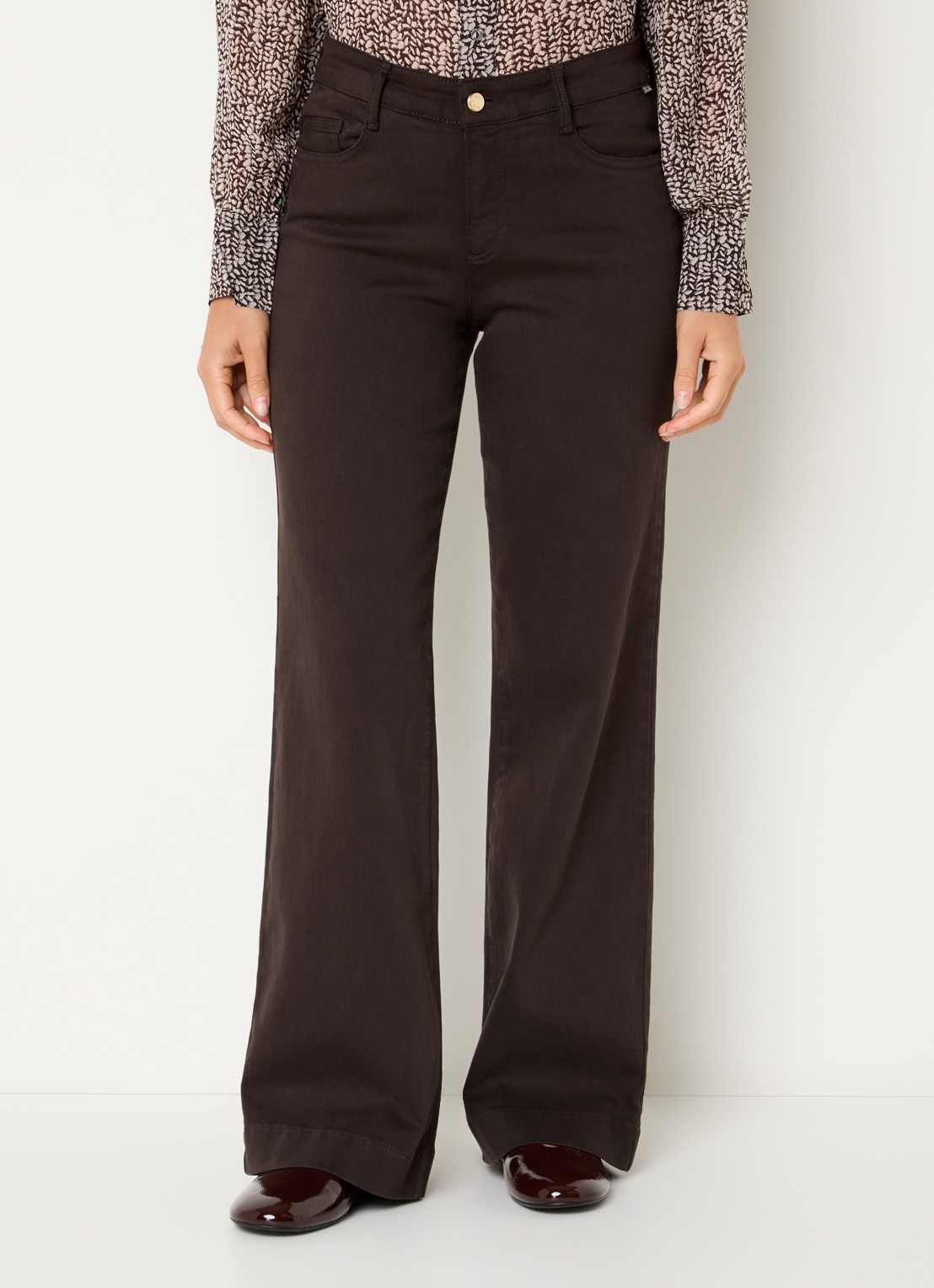 BRAX Maine high waist loose fit jeans met gekleurde wassing - detail 3 donkerbruin