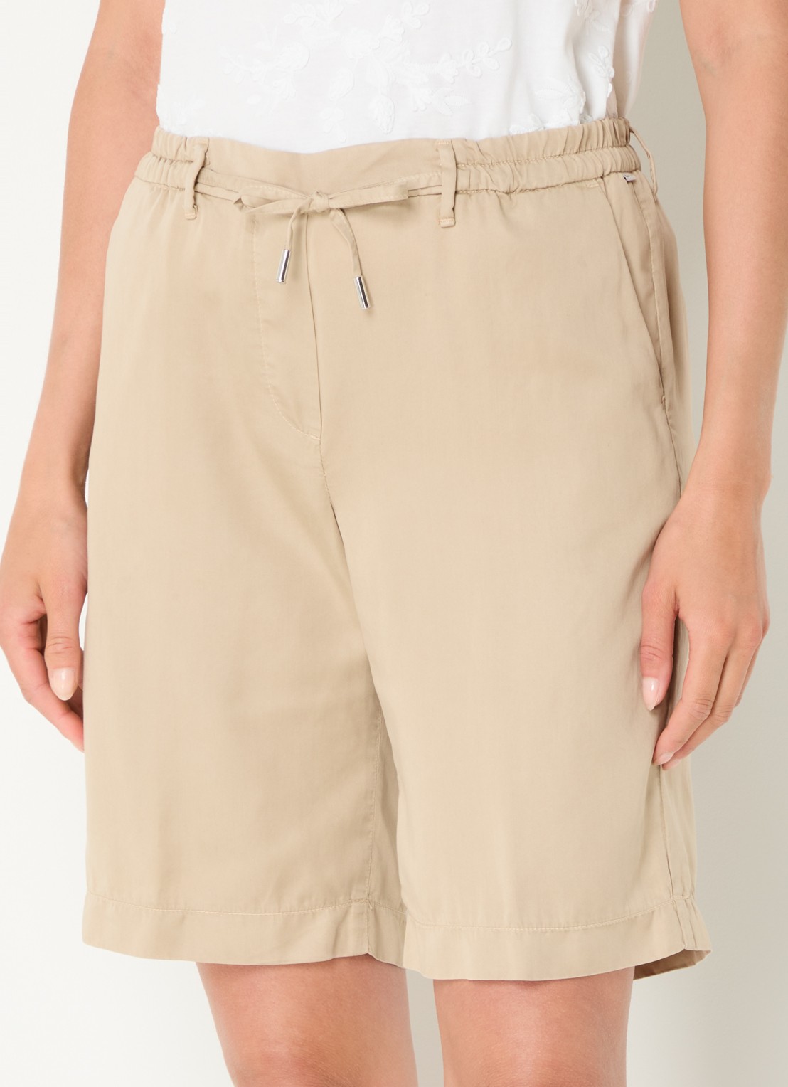 BRAX Maine high waist straight fit korte broek  - detail 2 beige