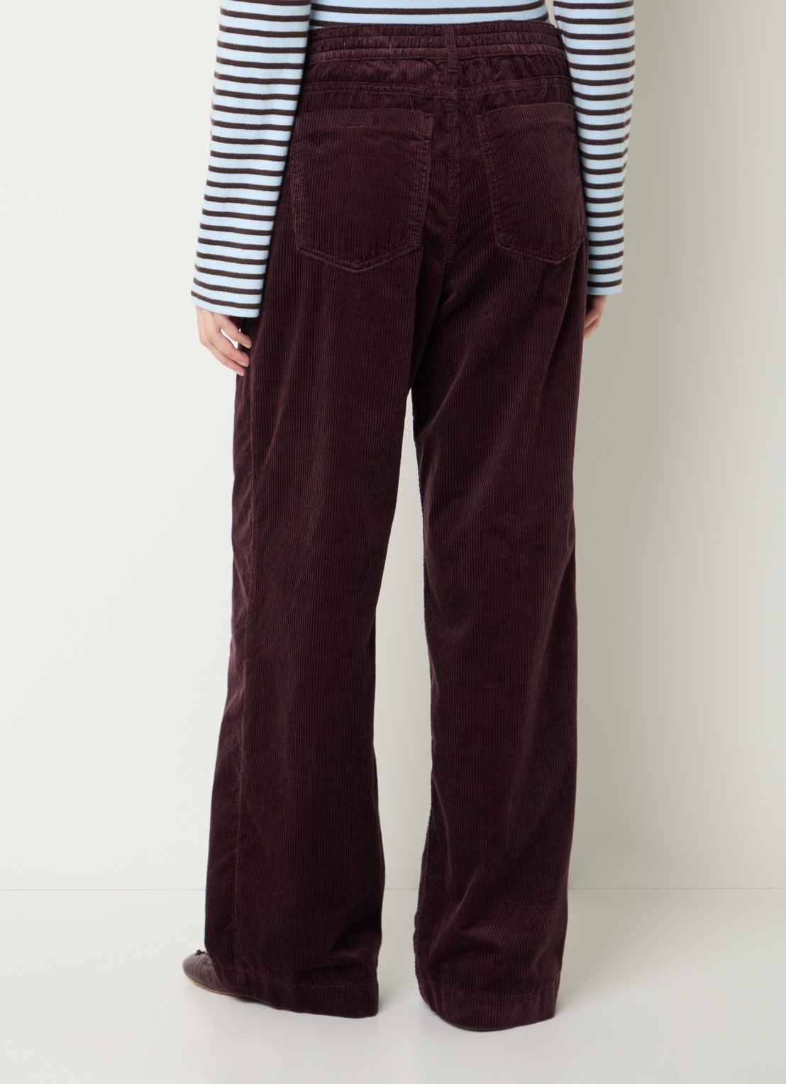 BRAX Maine mid waist straight fit broek van corduroy - achterkant 3 aubergine